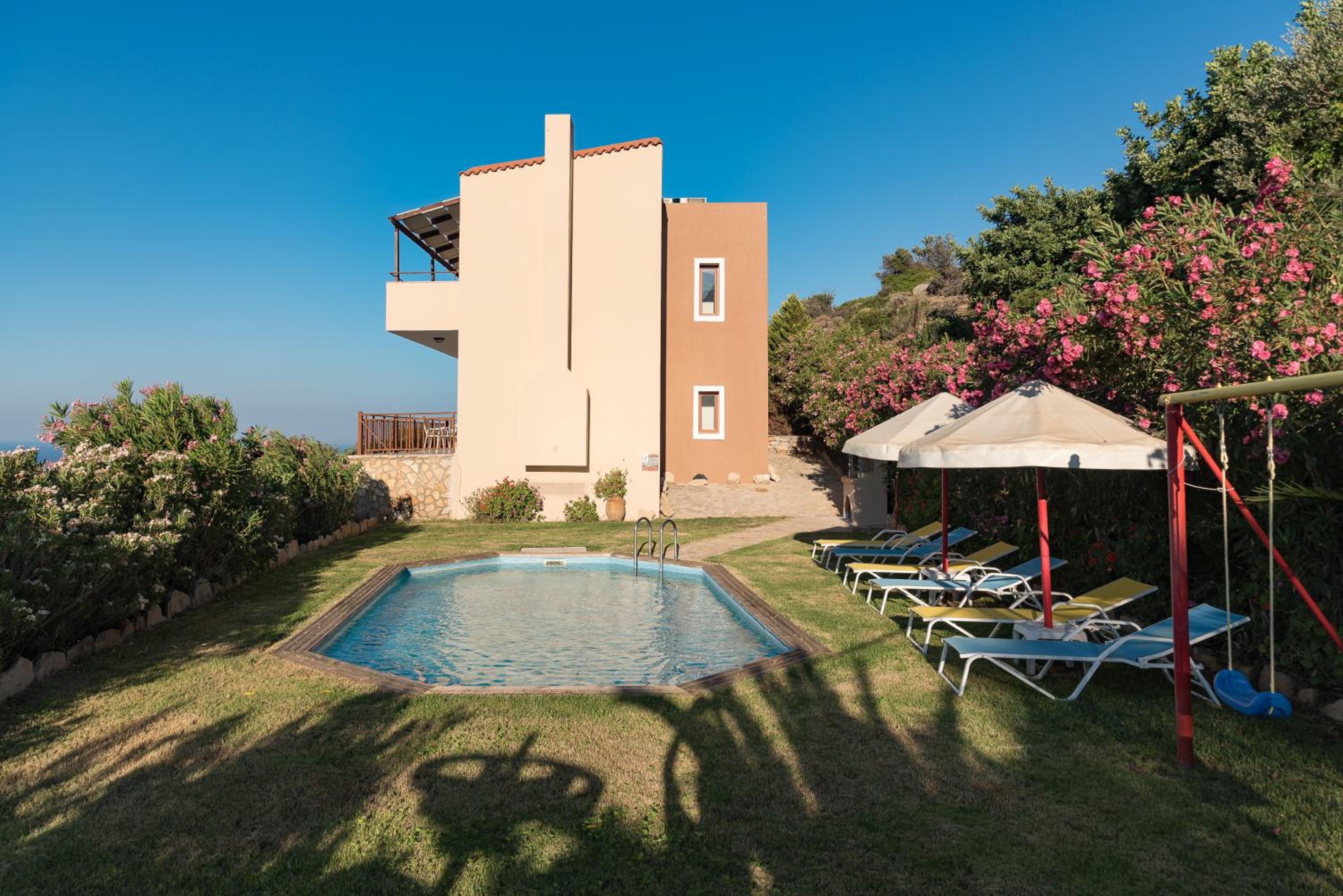 Superior Villa with Private Pool and Sea/Garden View (Dimitris) photo 3