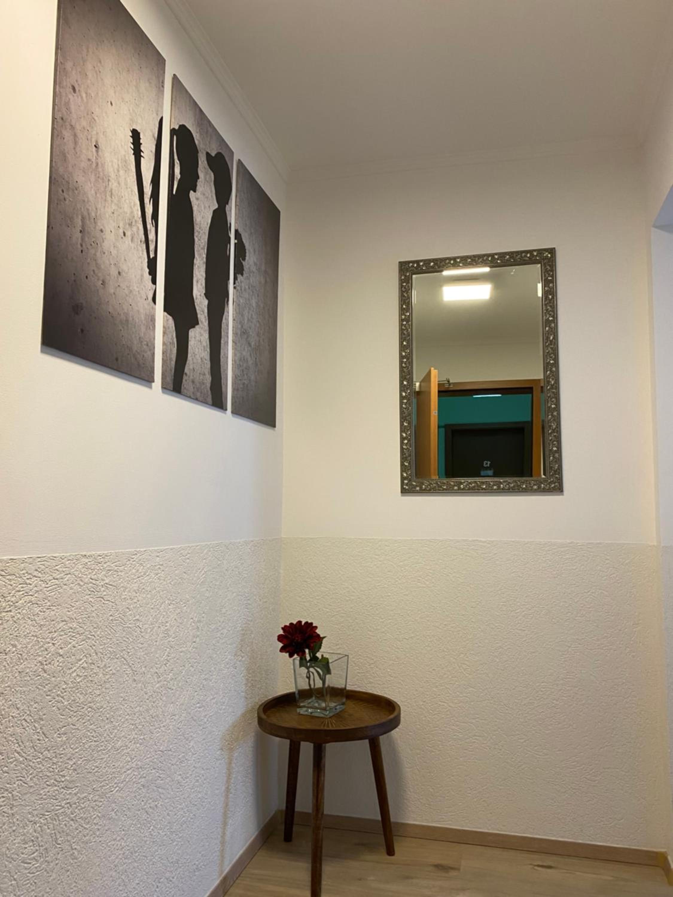 Studio - Photo 15