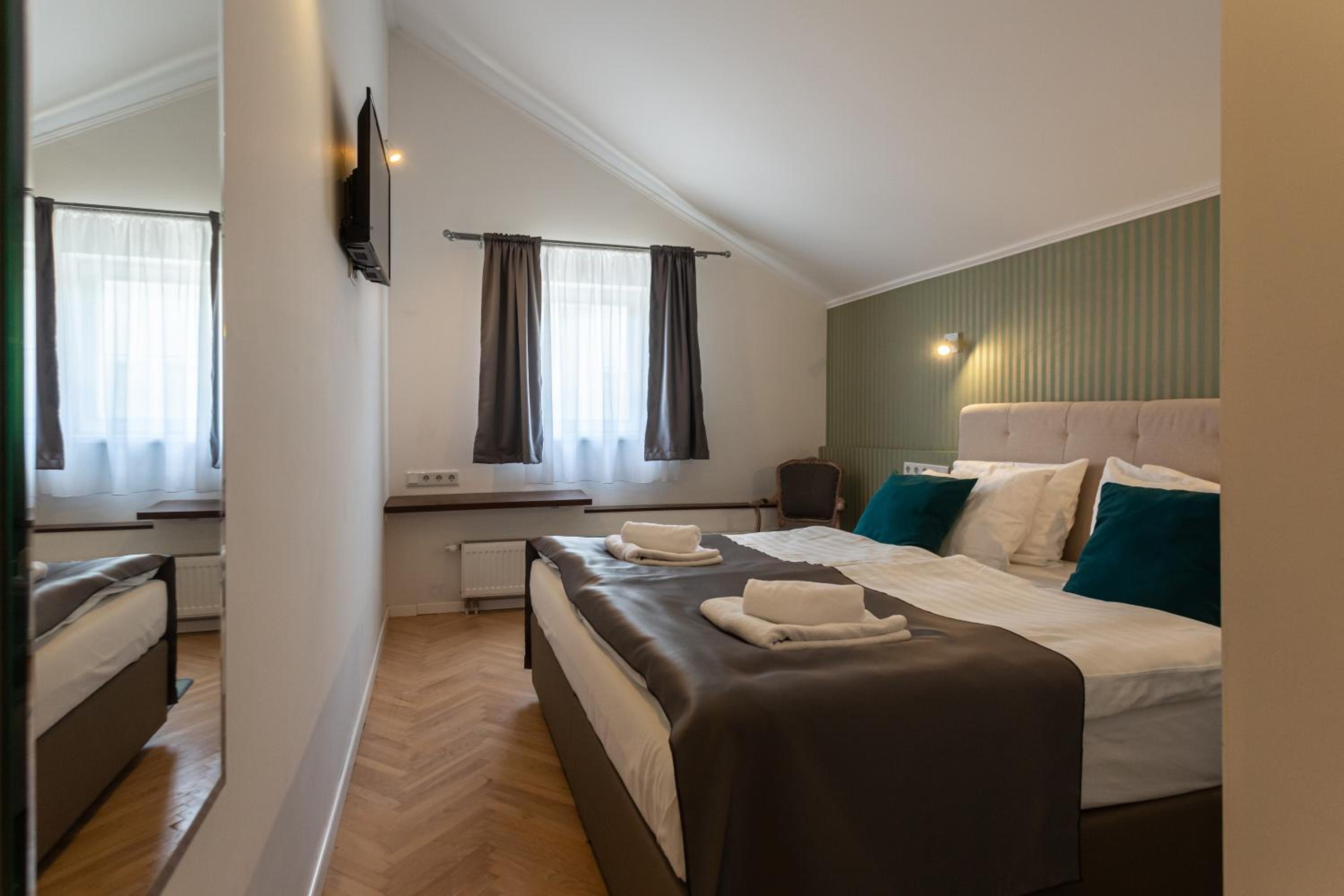 Deluxe Double or Twin Room - Photo 58