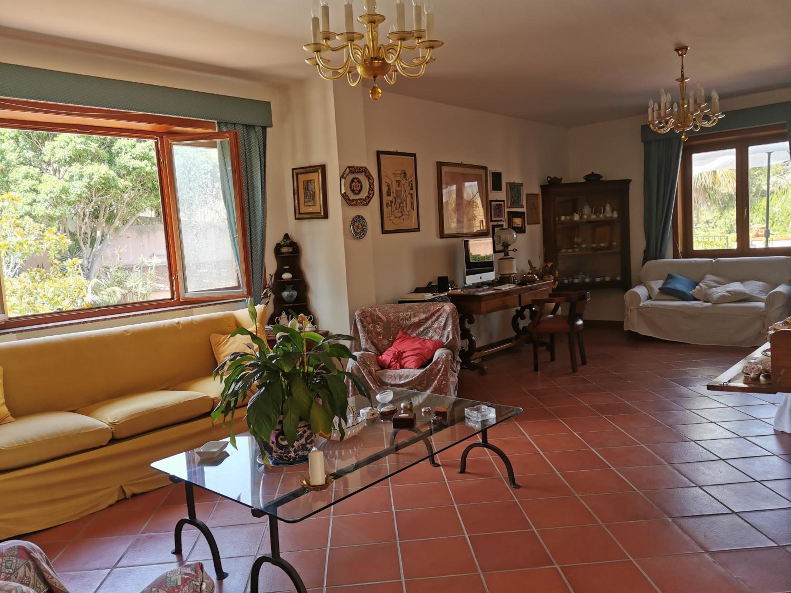 Deluxe Double Room with Bath photo 2