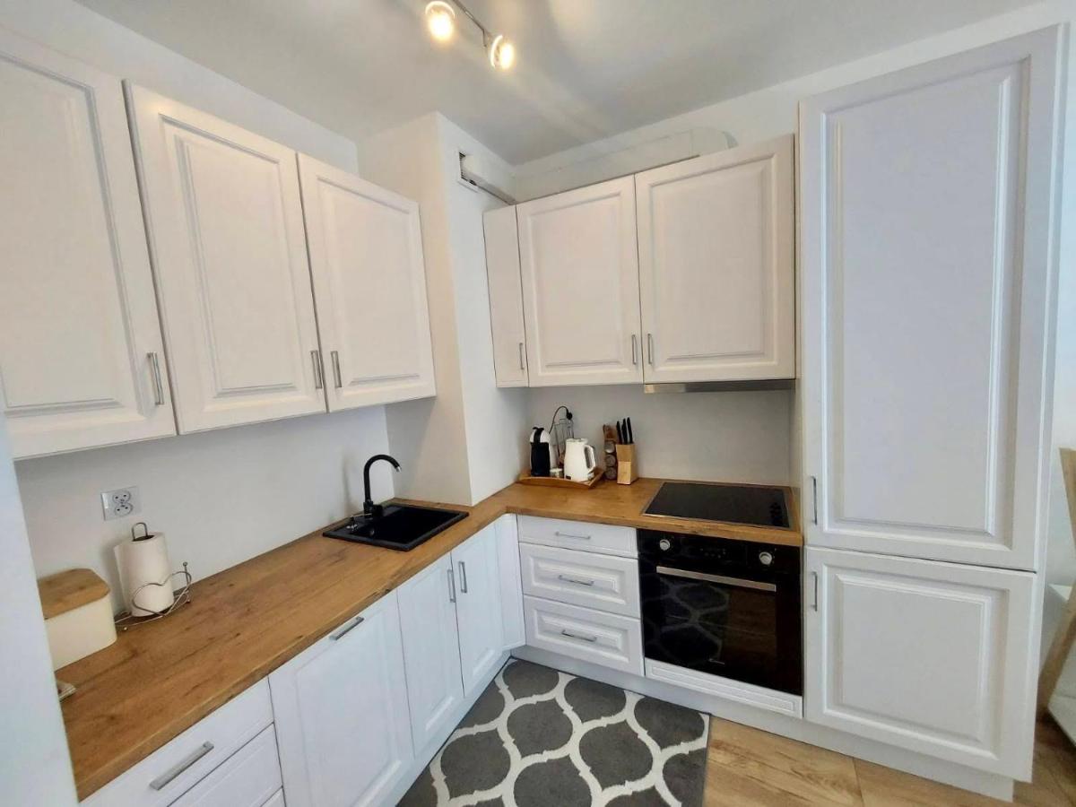 Two-Bedroom Apartment - Photo 8