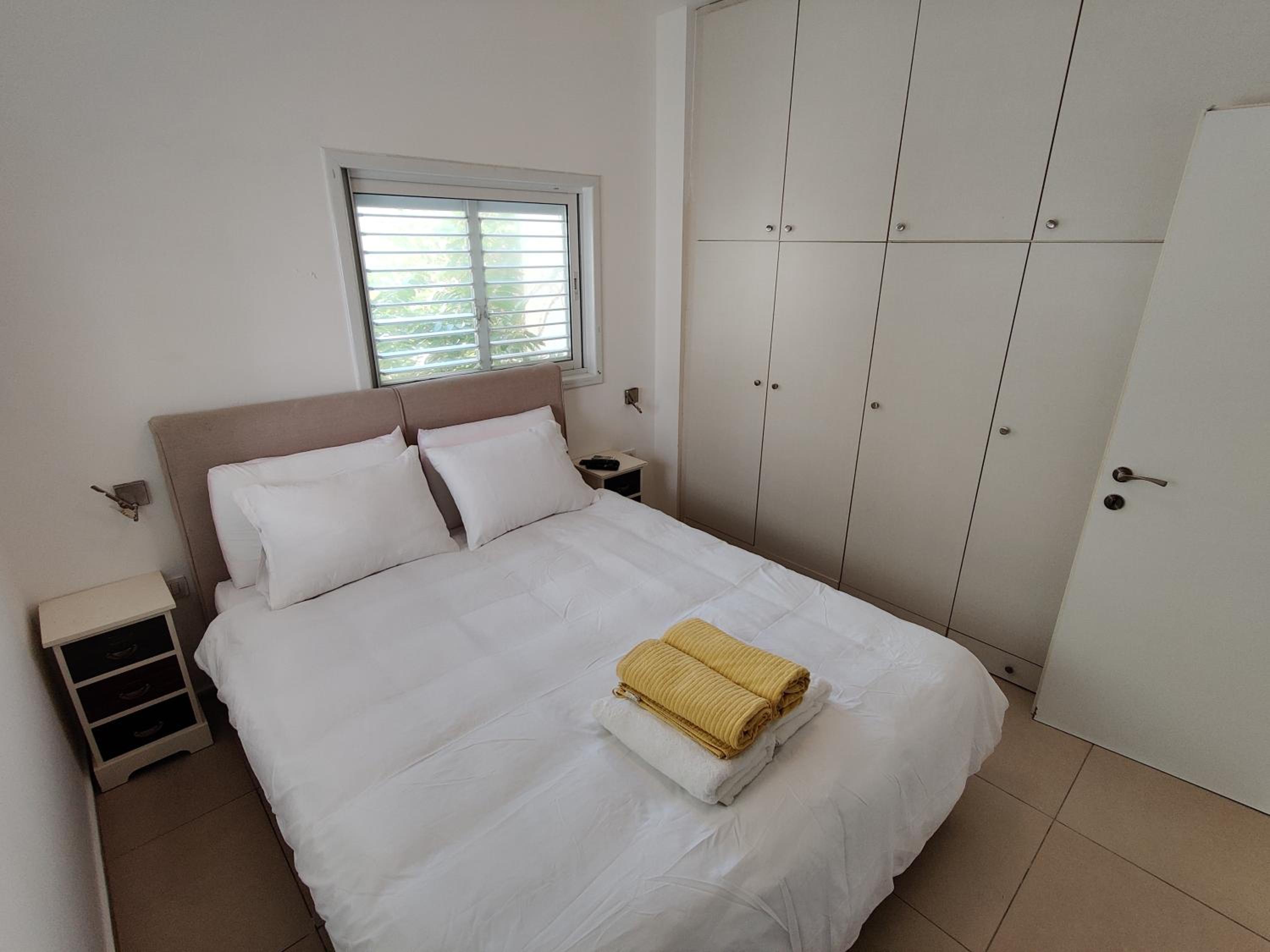 Two-Bedroom Apartment - Photo 22