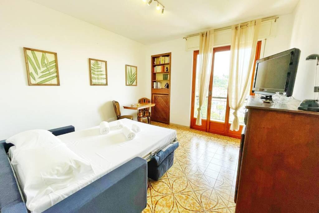 Two-Bedroom Apartment - Photo 1