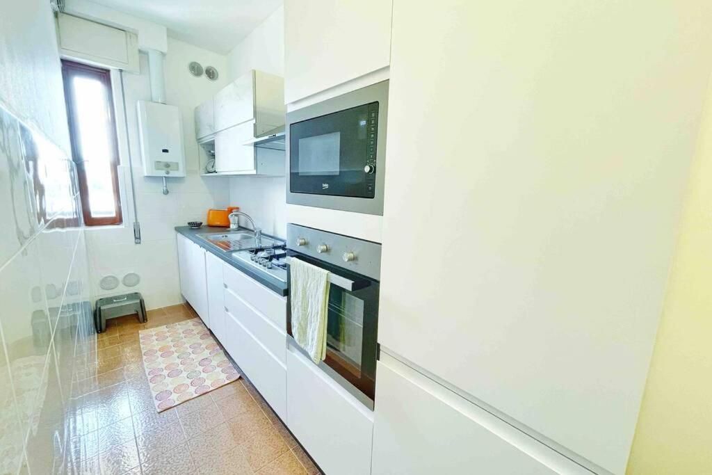 Two-Bedroom Apartment - Photo 19