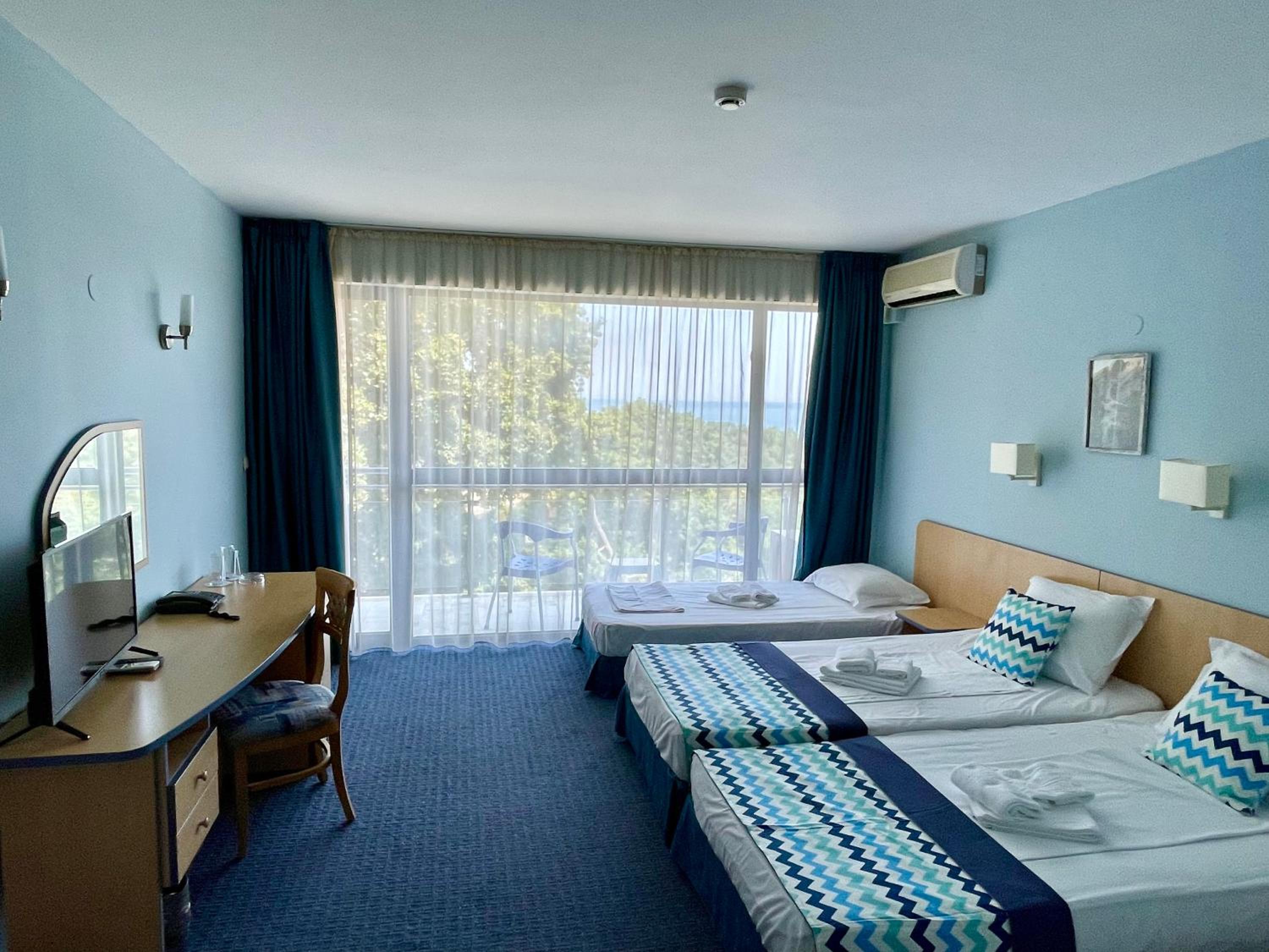 Quadruple Room photo 2