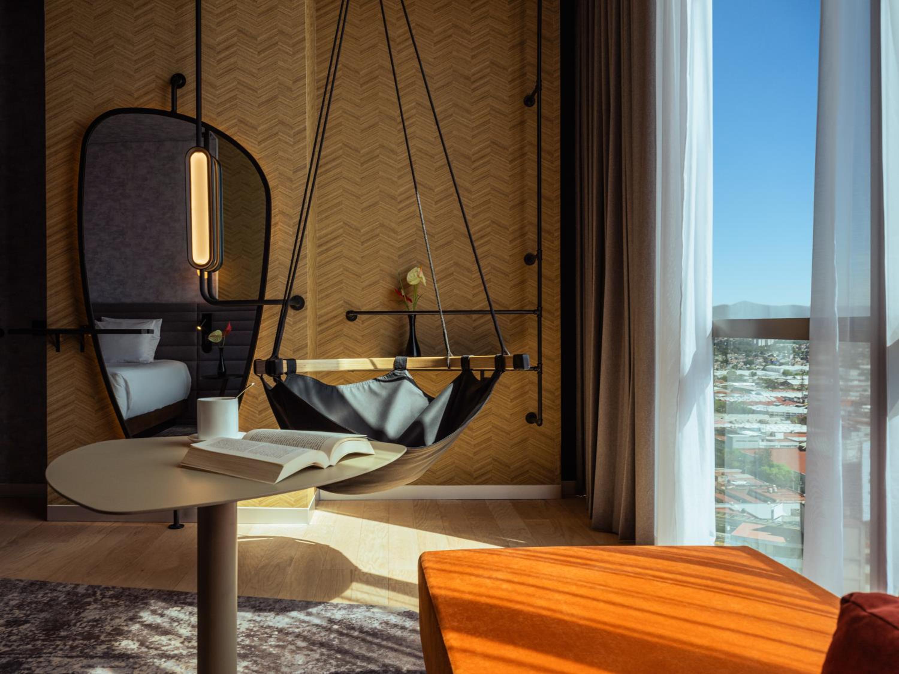 Superior King Suite - Photo 7