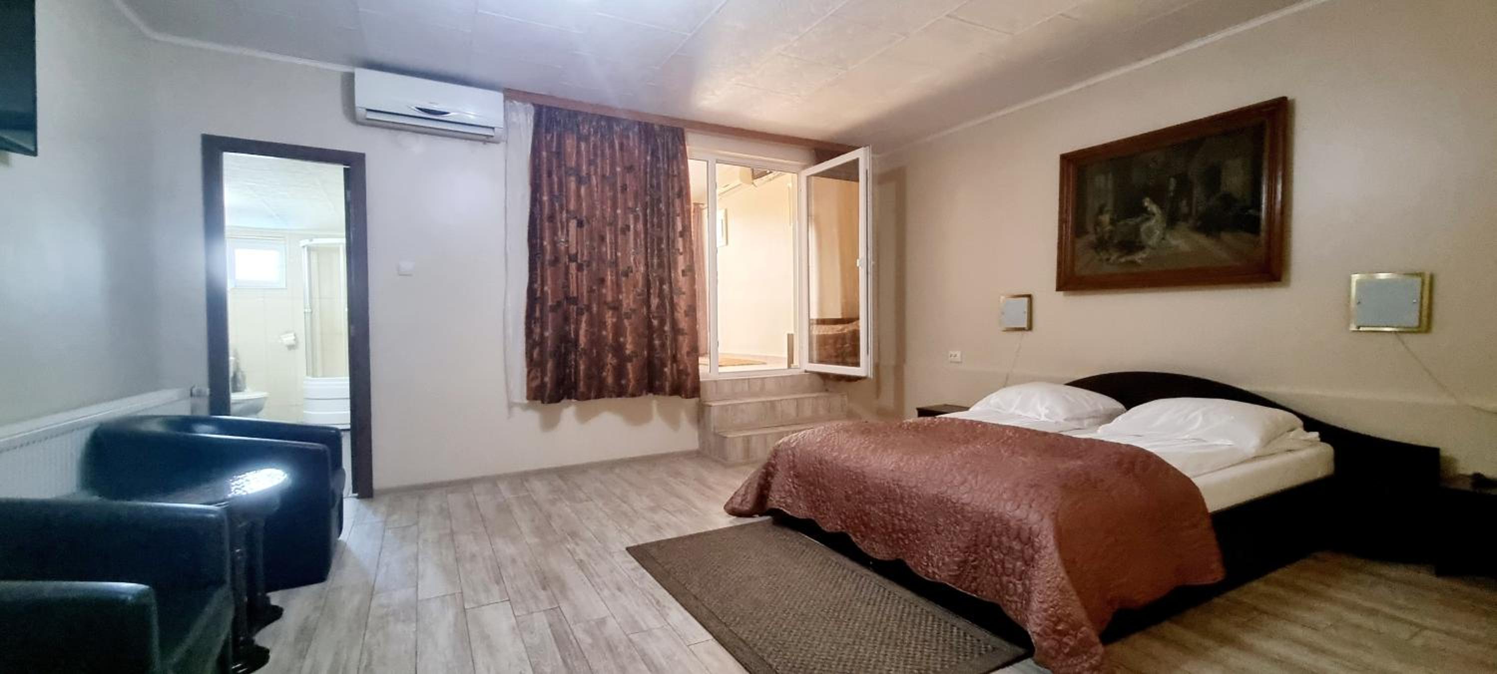 Suite with Lake View - Photo 4