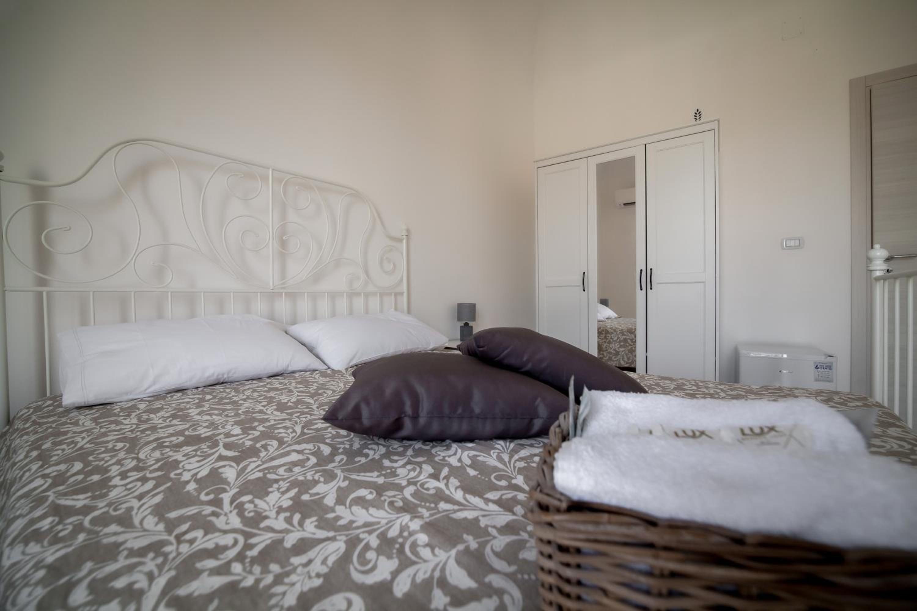 Double Room with Private External Bathroom
