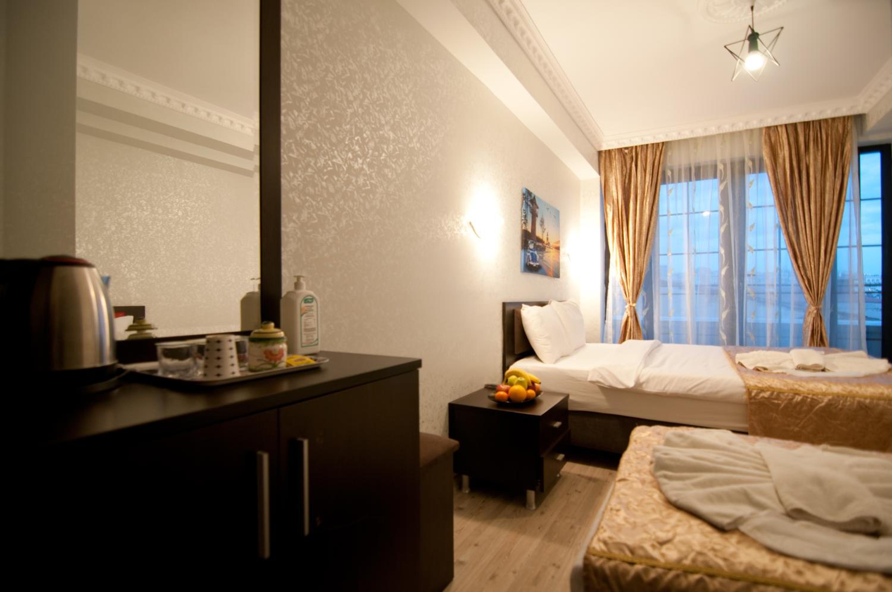 Superior Triple Room with Sea View photo 3