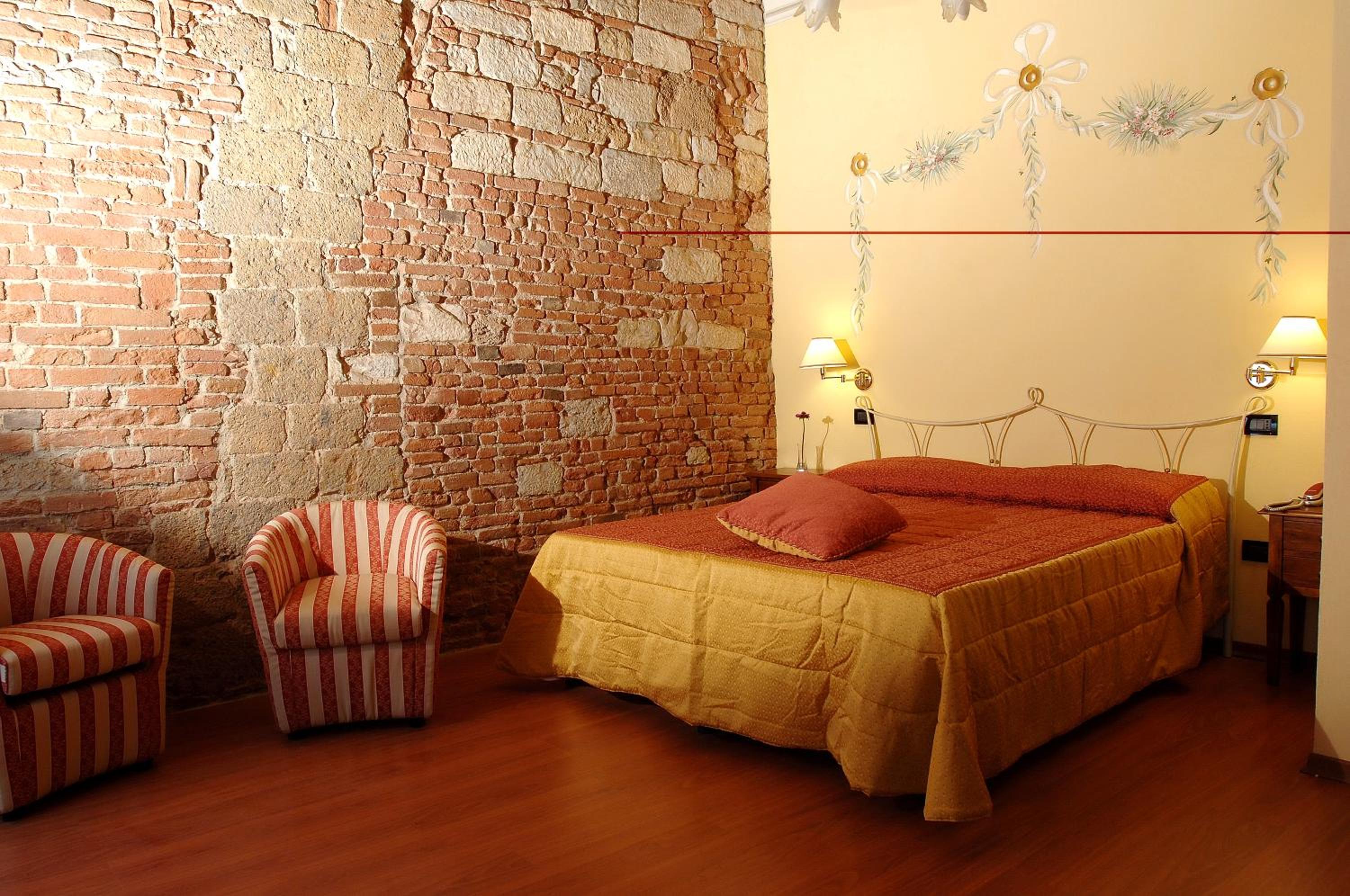Deluxe Double Room - Photo 4