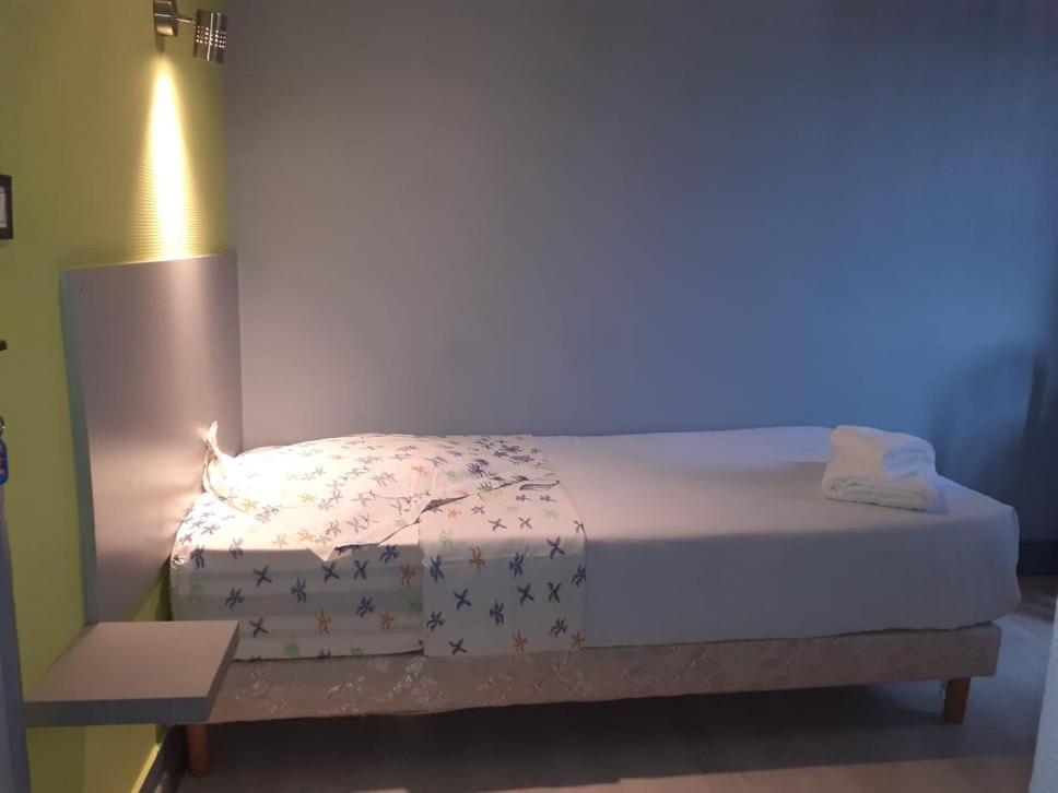 Single Room photo 3