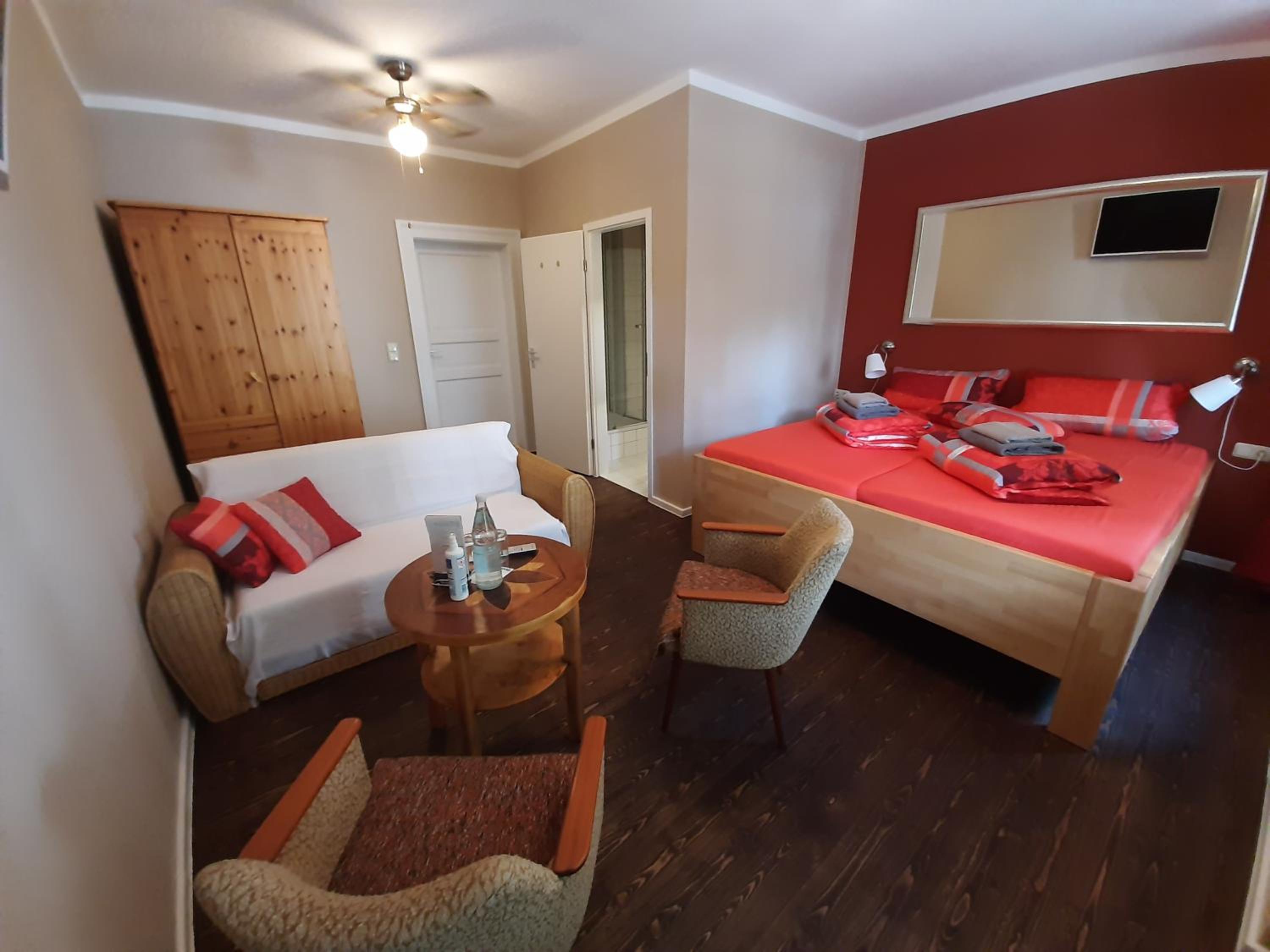 Deluxe Double Room - Photo 3