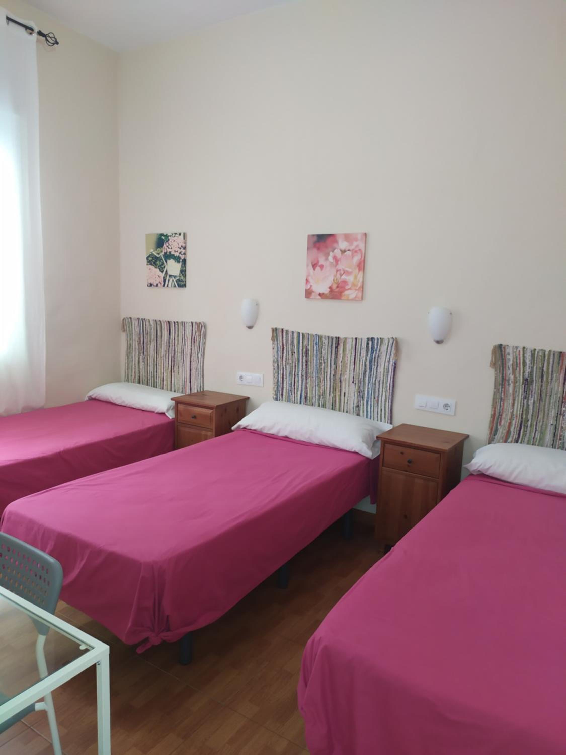 Habitación Triple con Baño Privado