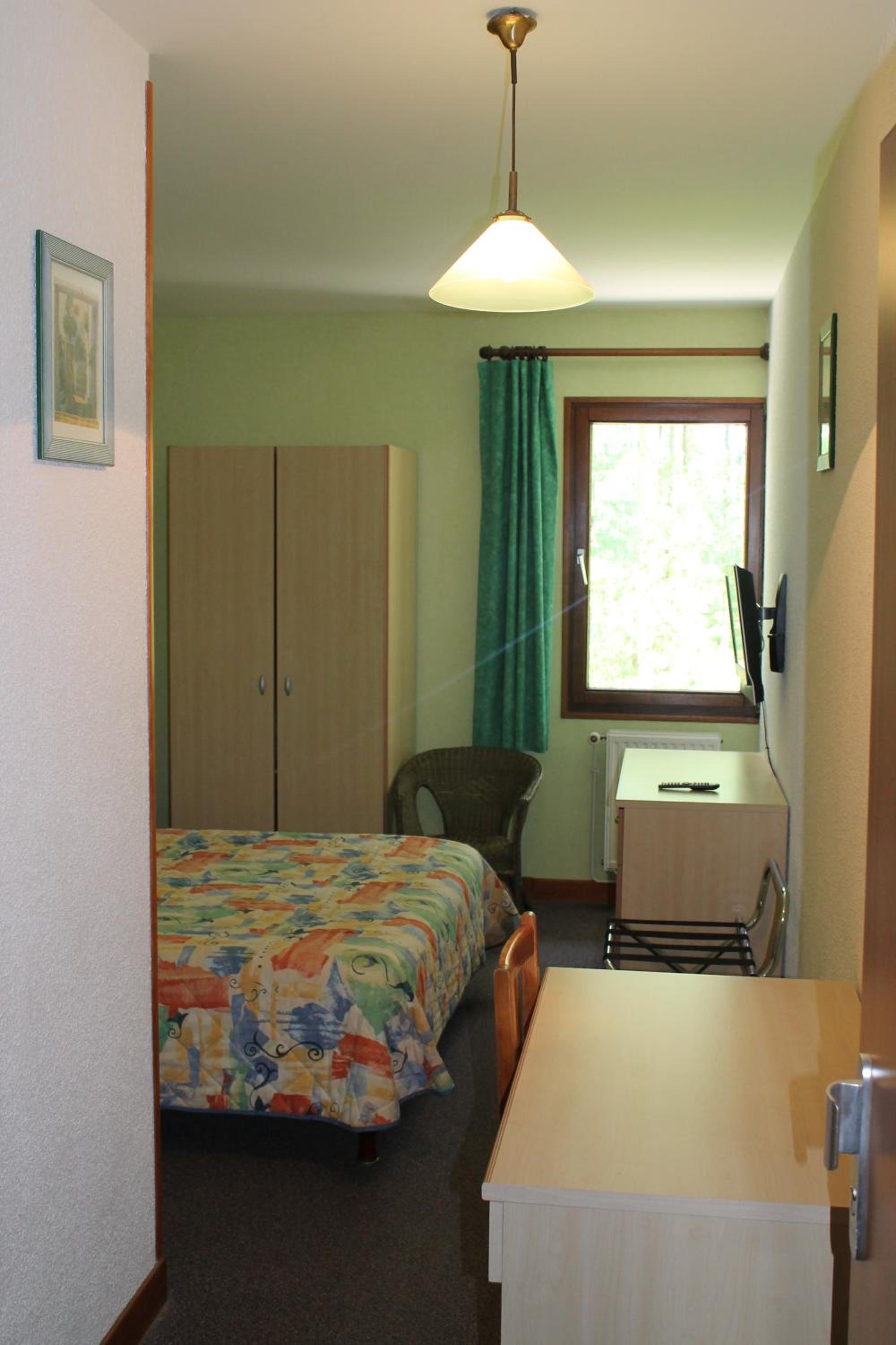 Single Room photo 2