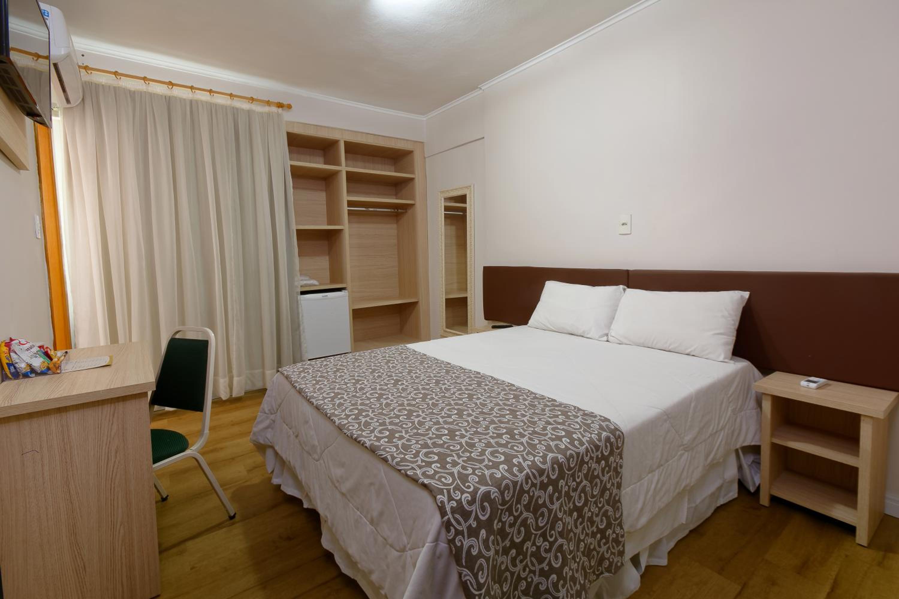 Double Room - Photo 5