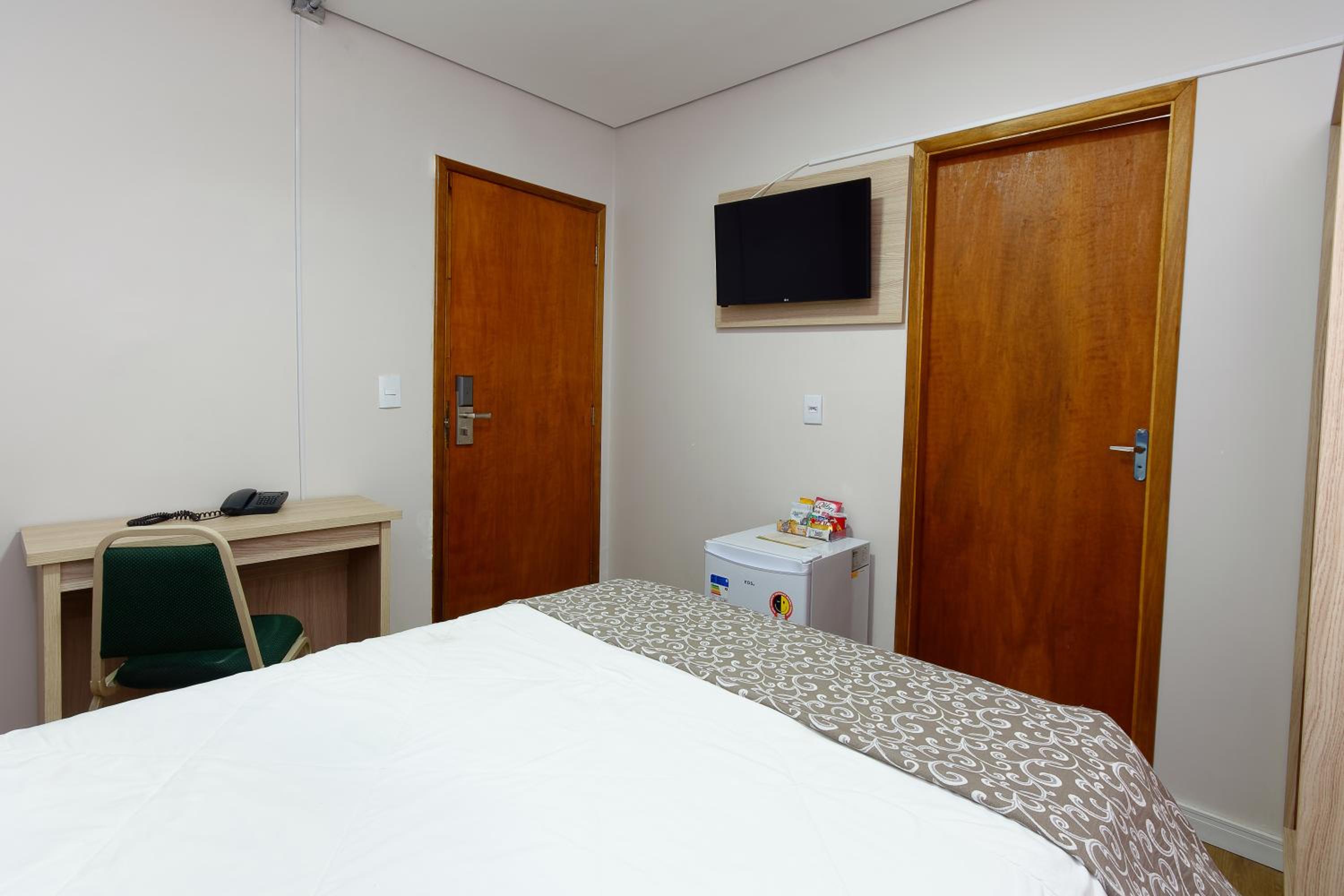 Double Room - Photo 2