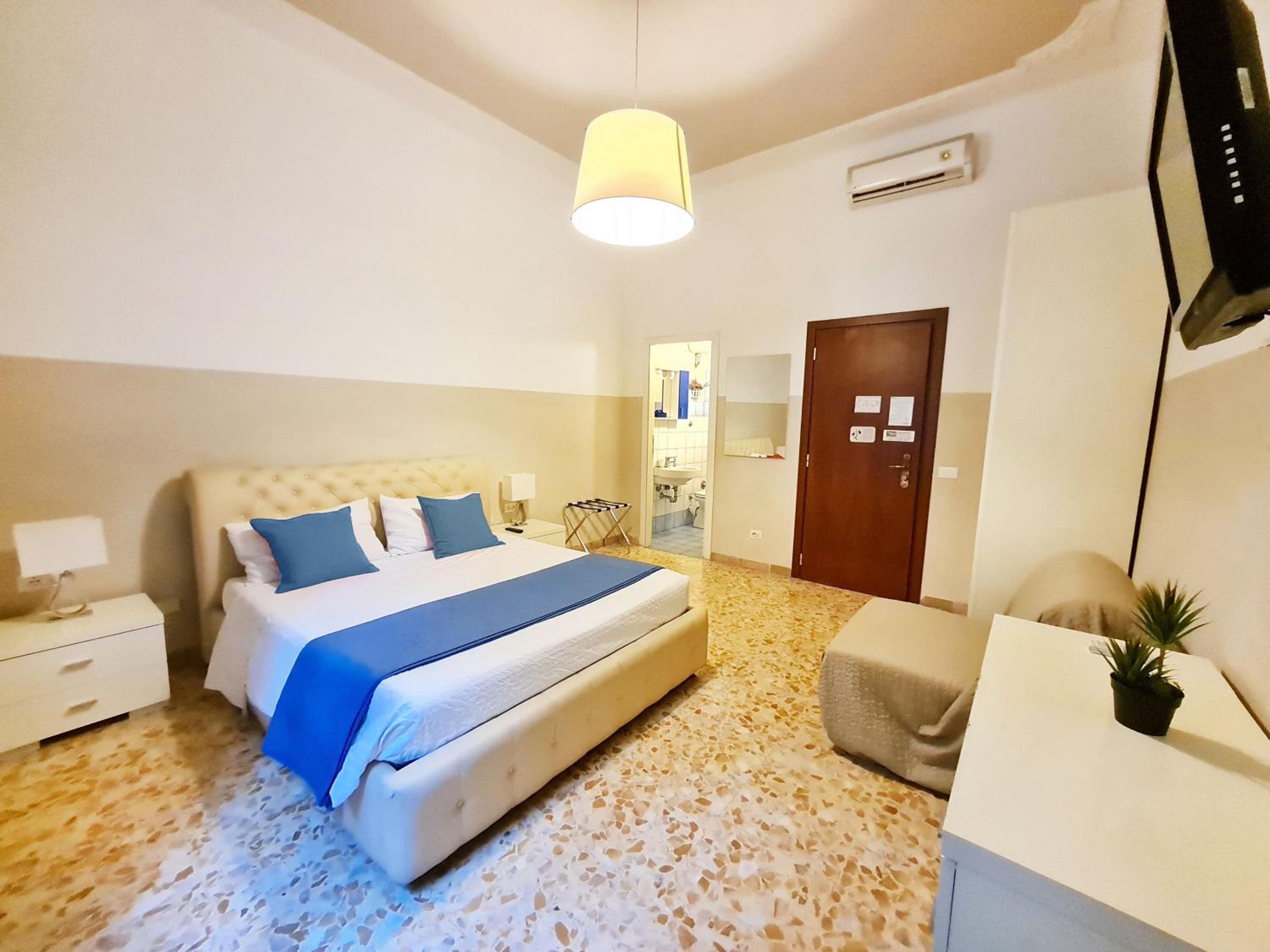 Triple Room with Bathroom photo 3