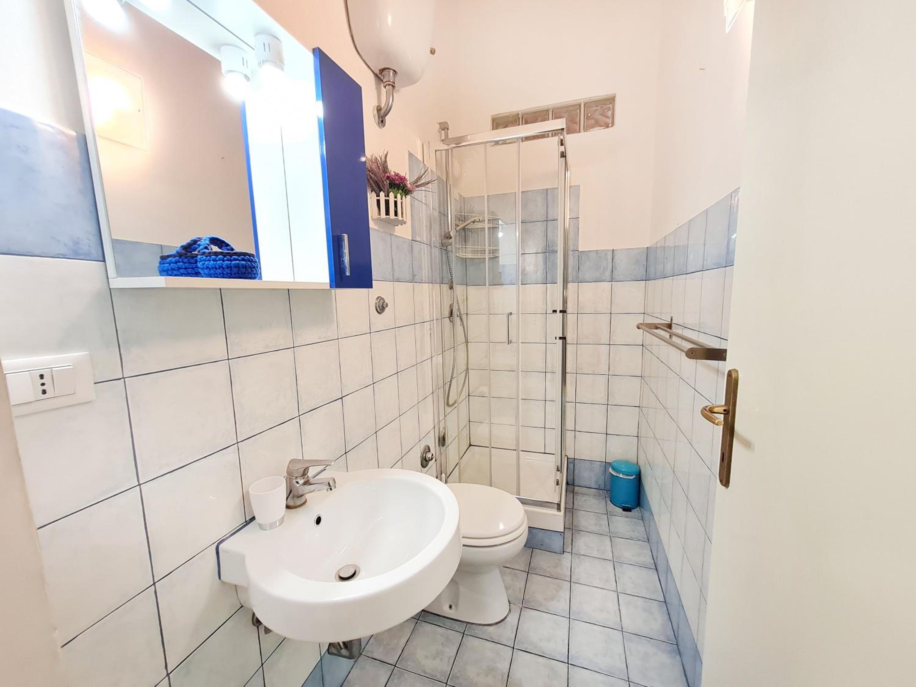 Triple Room with Bathroom photo 2
