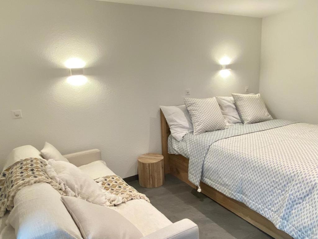 King Studio with Sofa Bed photo 2