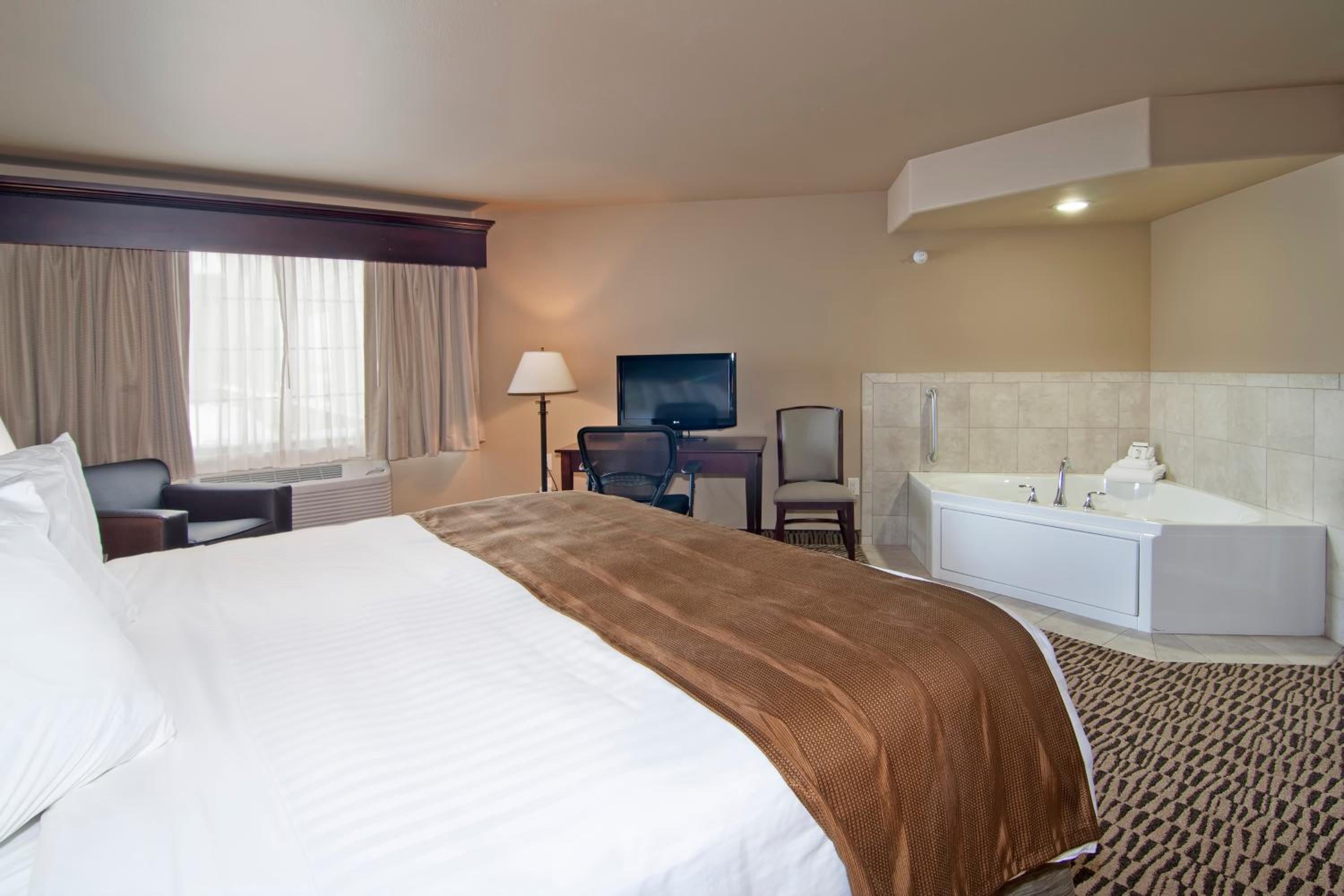 King Room with Spa Bath