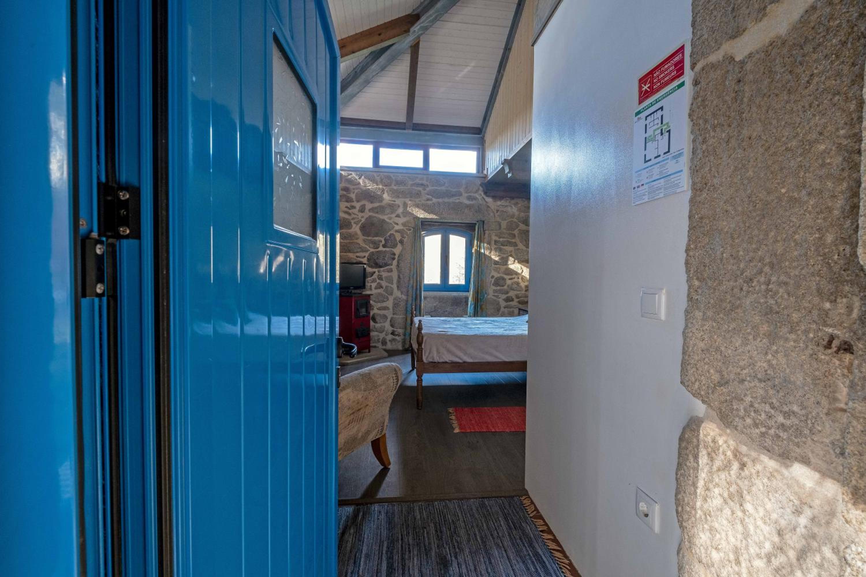 Deluxe Double Room with Shower photo 1