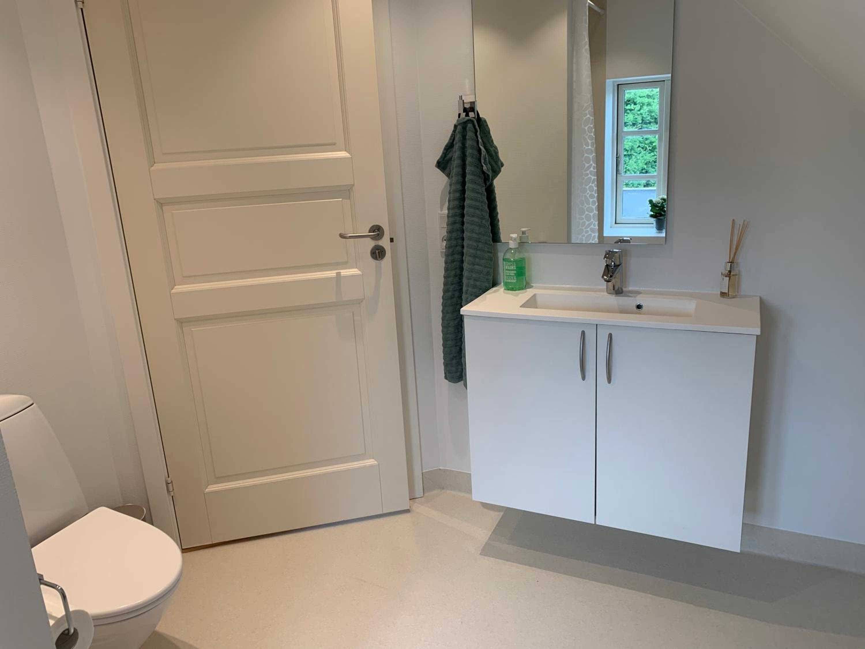 Quadruple Room with Shared Bathroom photo 2