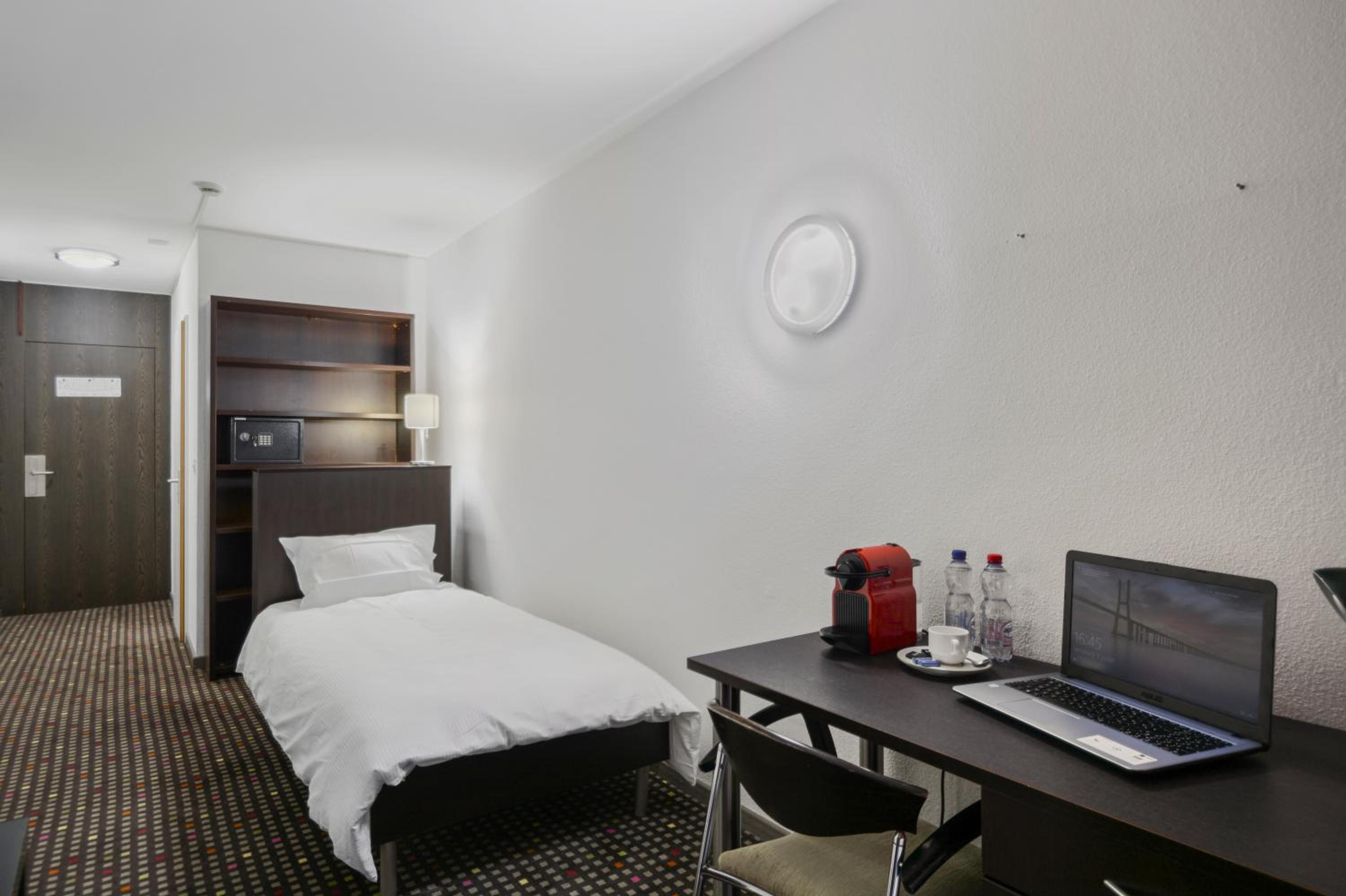 Superior Single Room