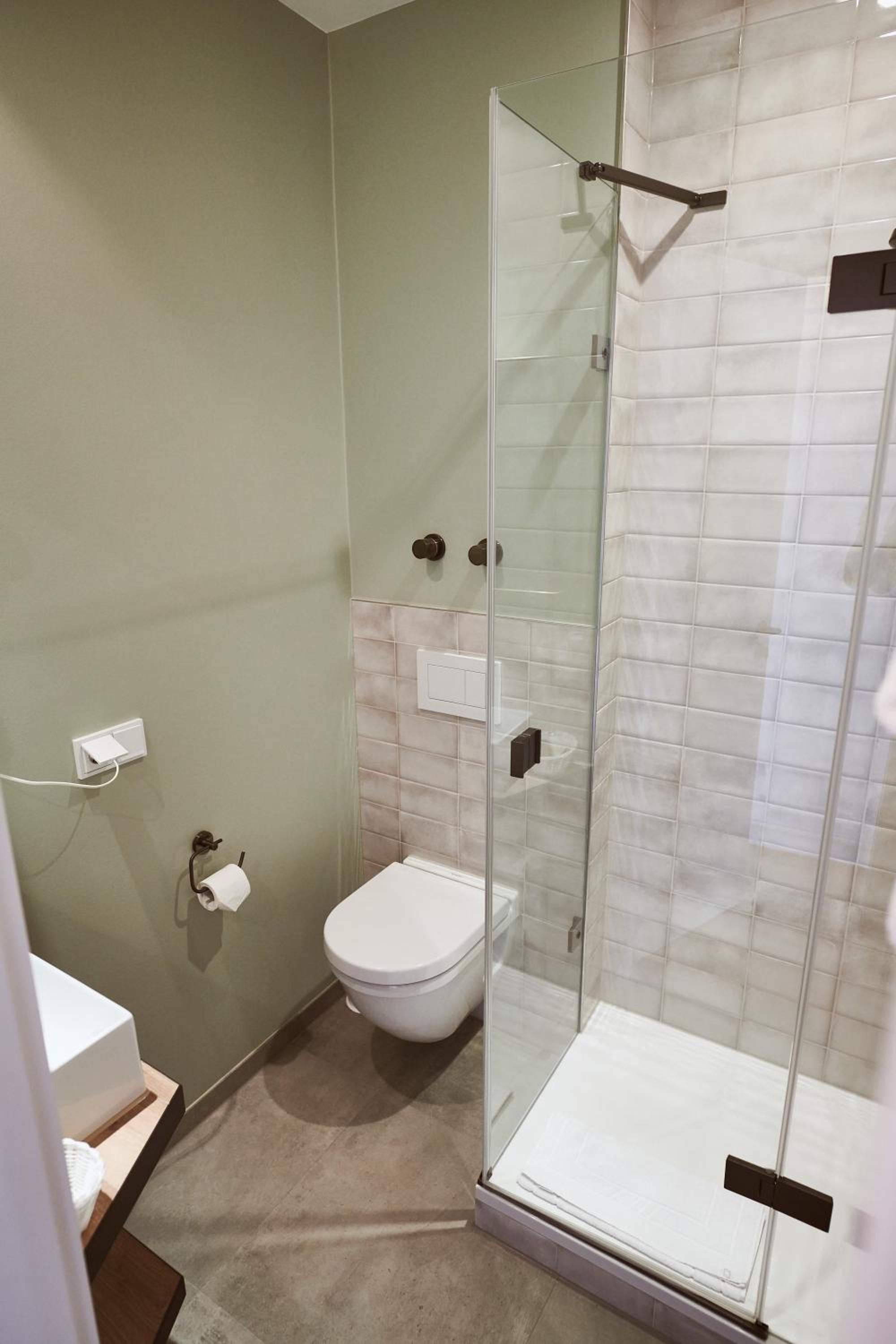 Double Room - Photo 4