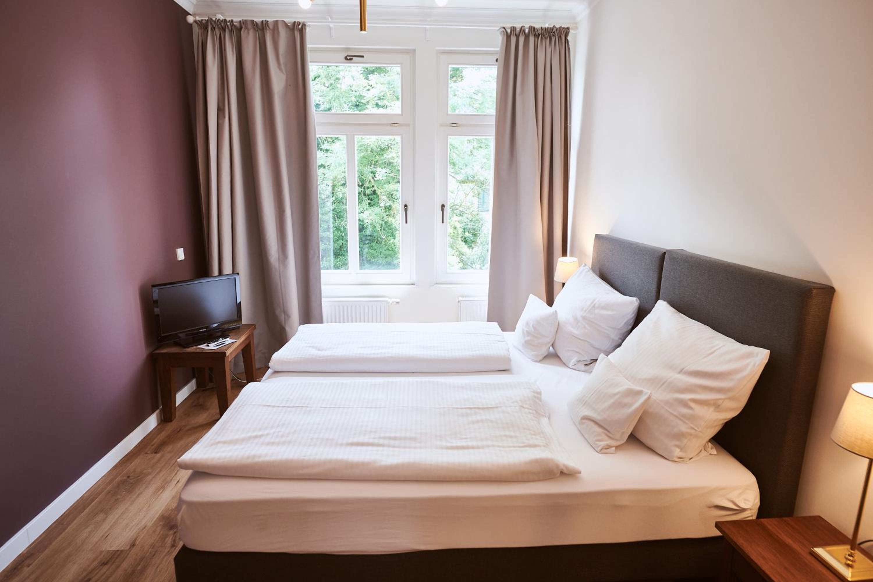 Double Room - Photo 2