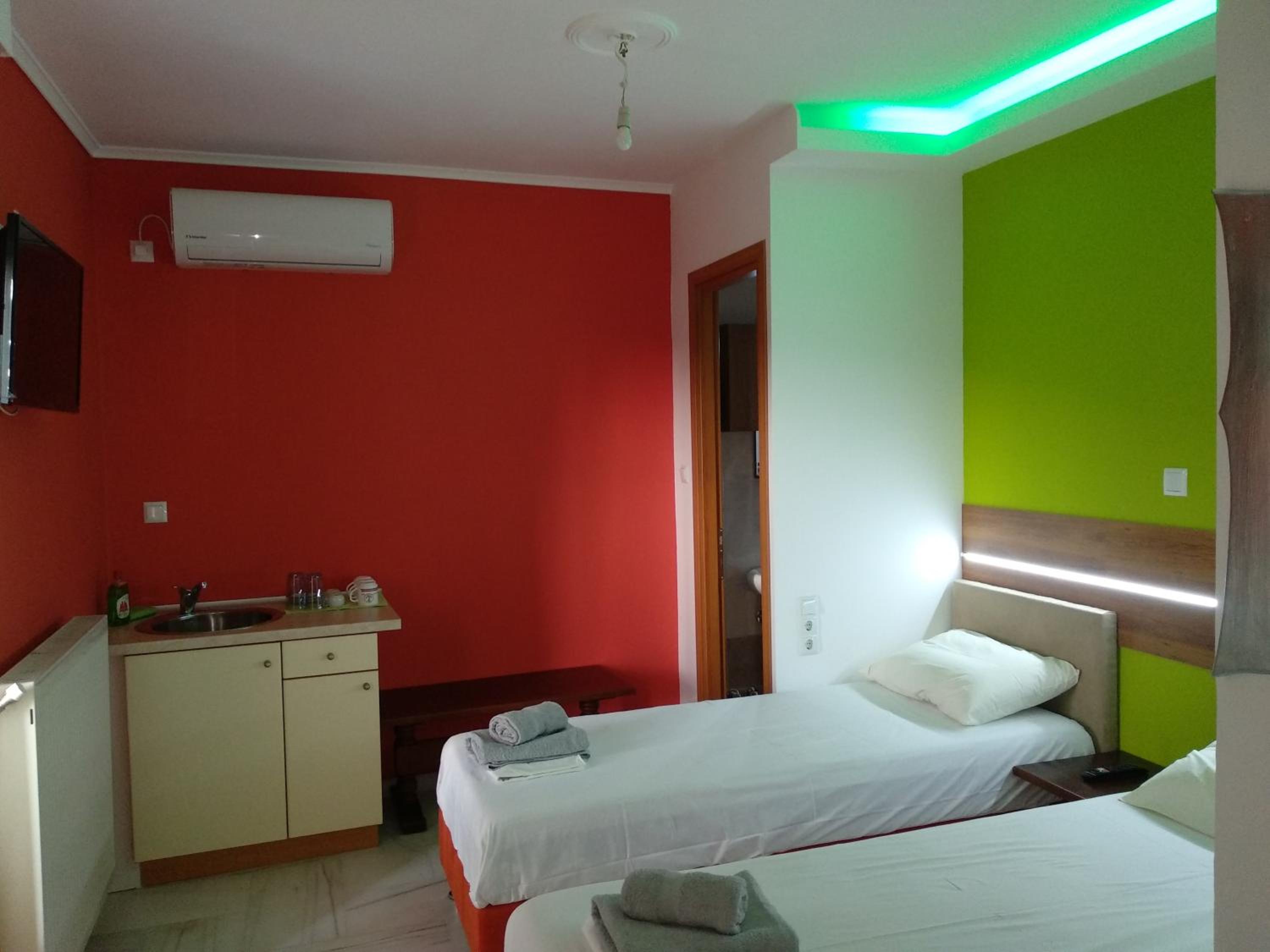 Superior Double or Twin Room - Photo 2