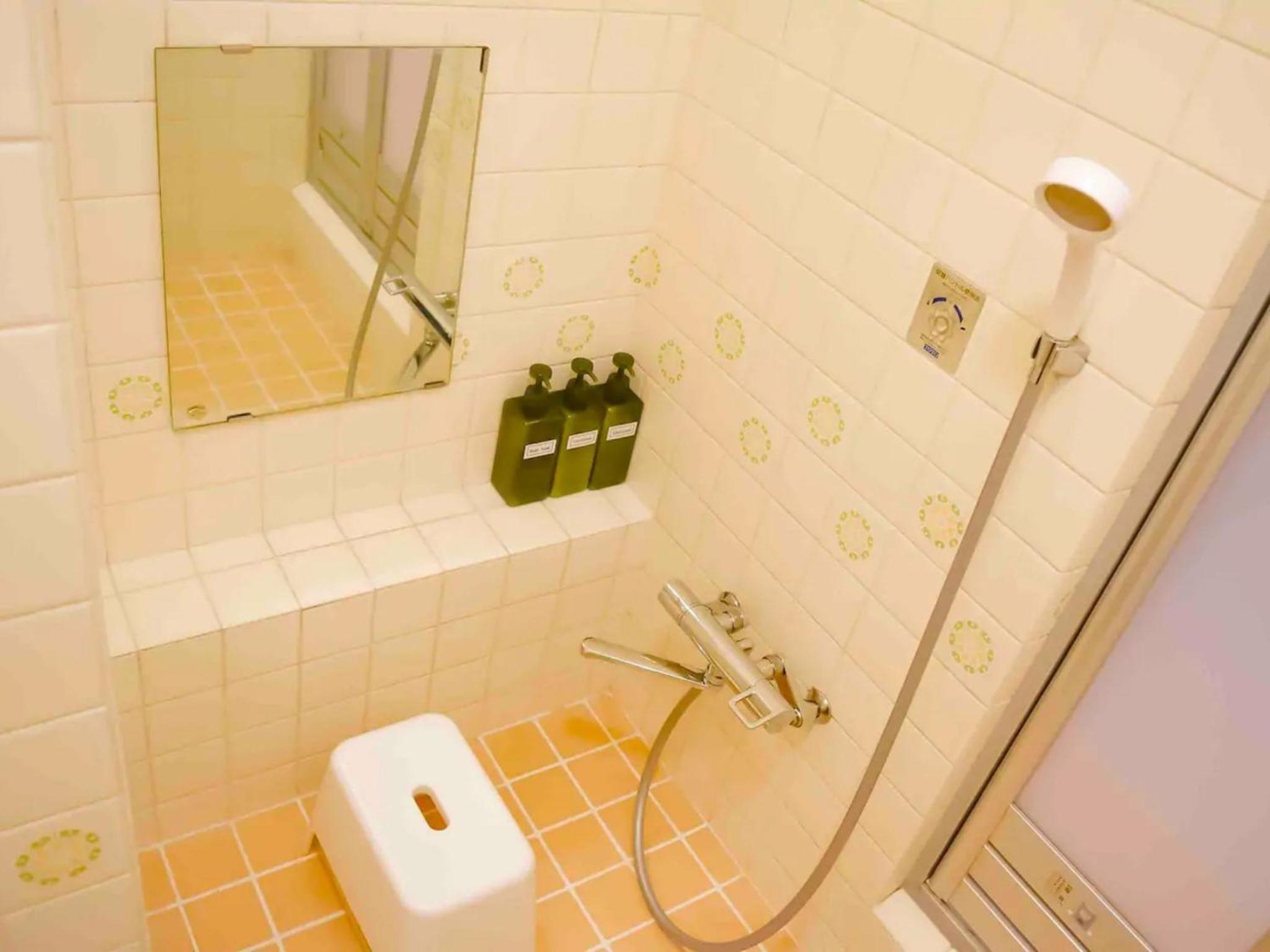 Apartment - Photo 2