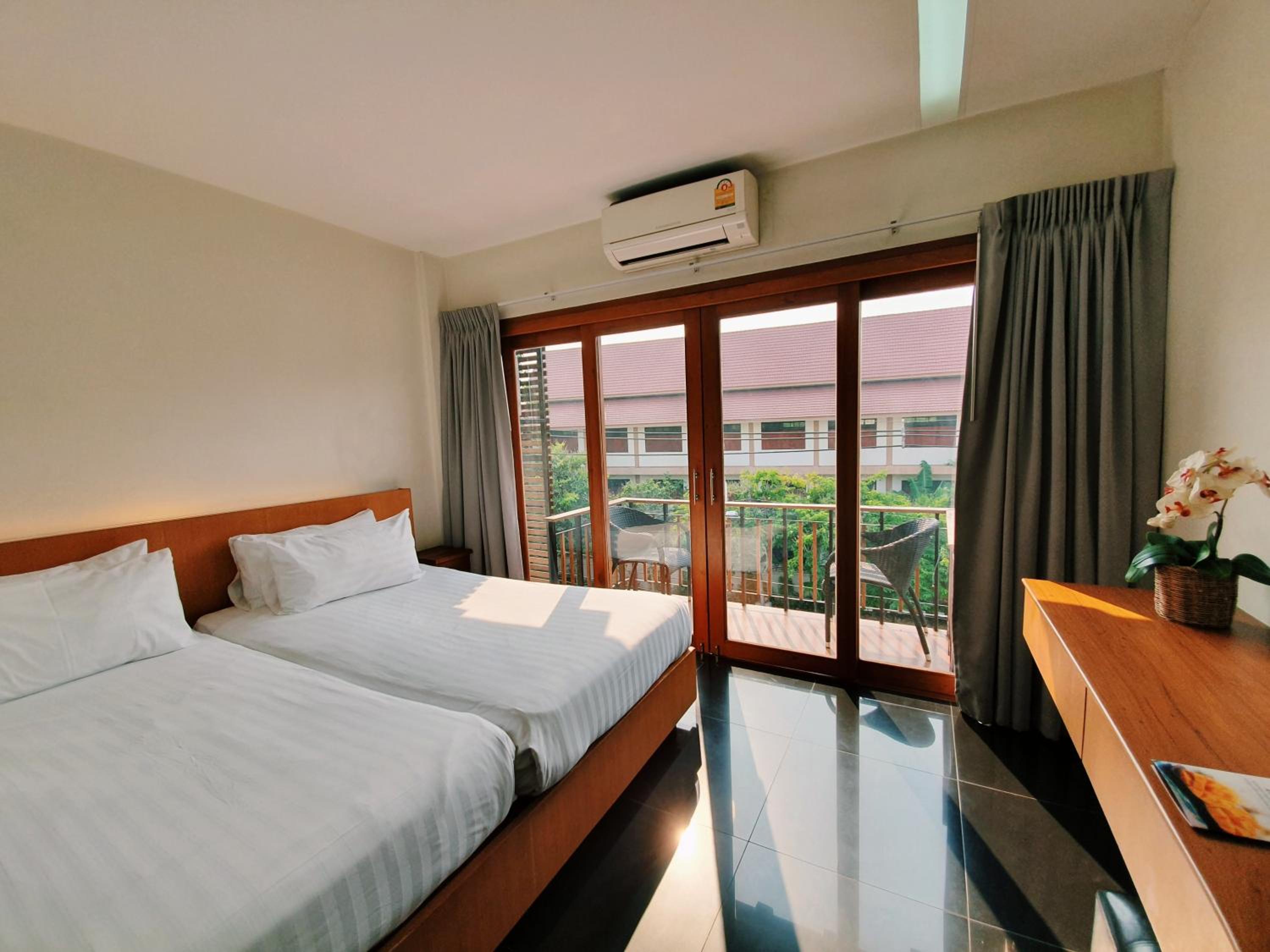 Standard Double or Twin Room photo 1