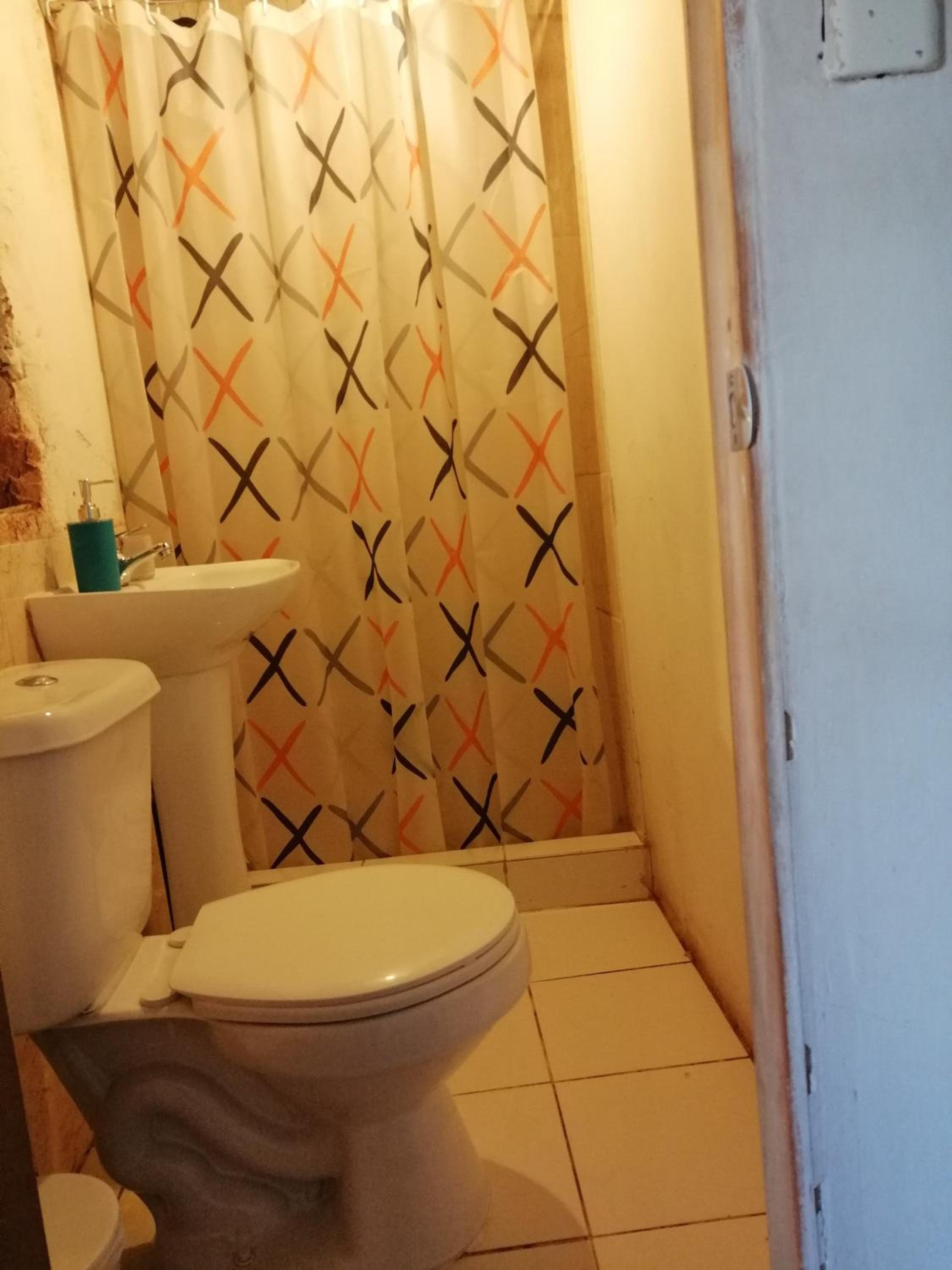 Single Room with Private Bathroom photo 1