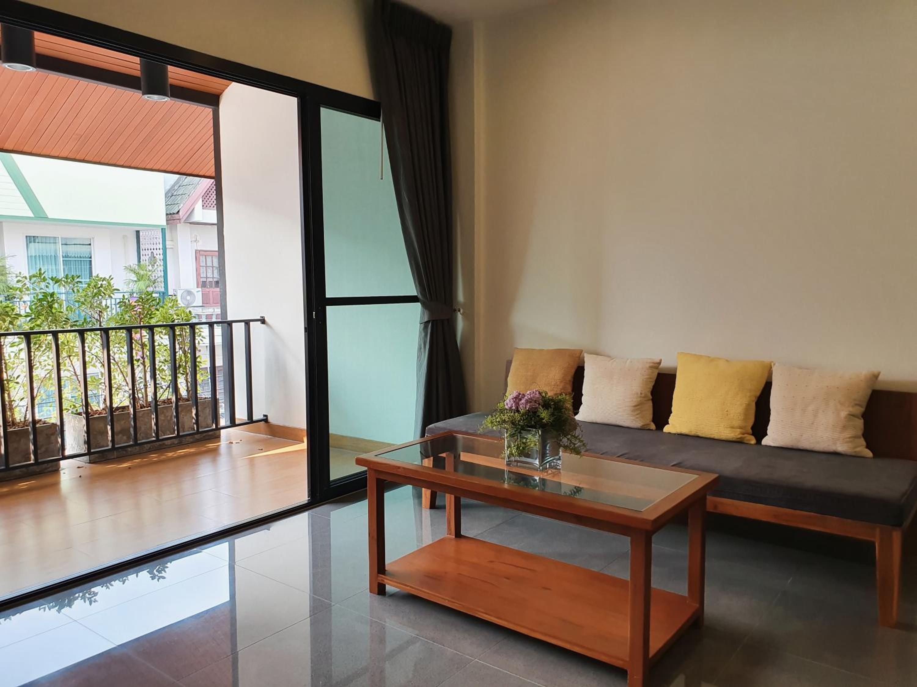 Villa photo 2