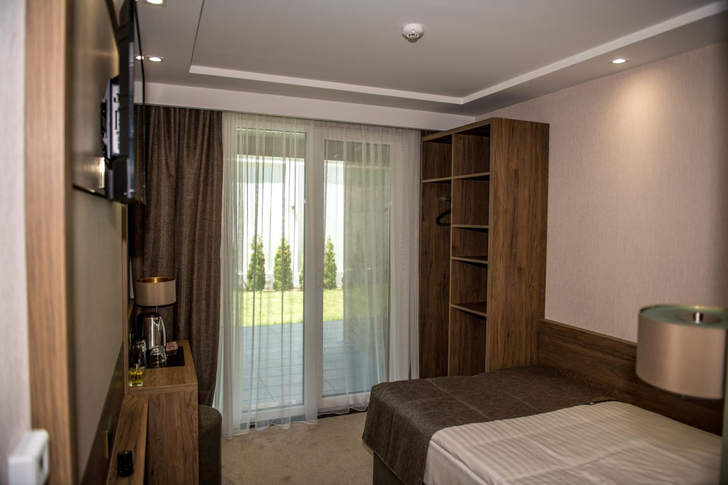 Single Room with Garden View