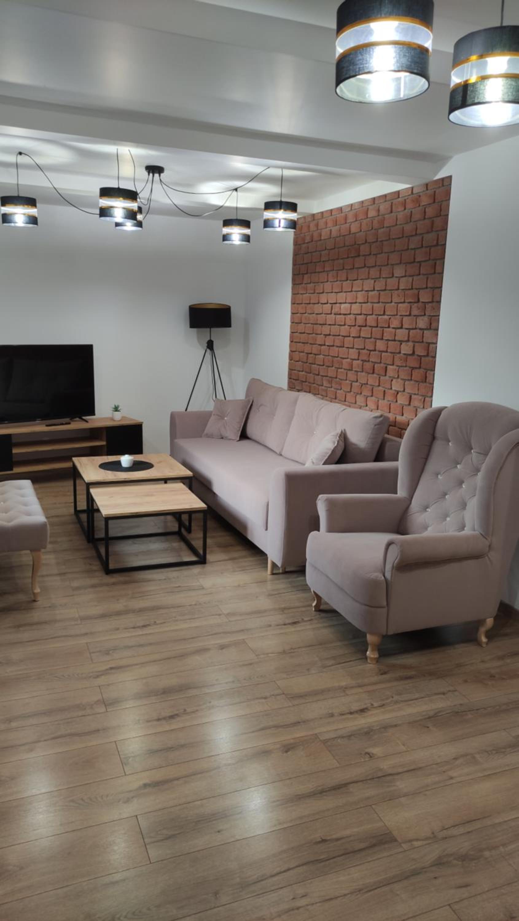 Family Studio - Photo 4