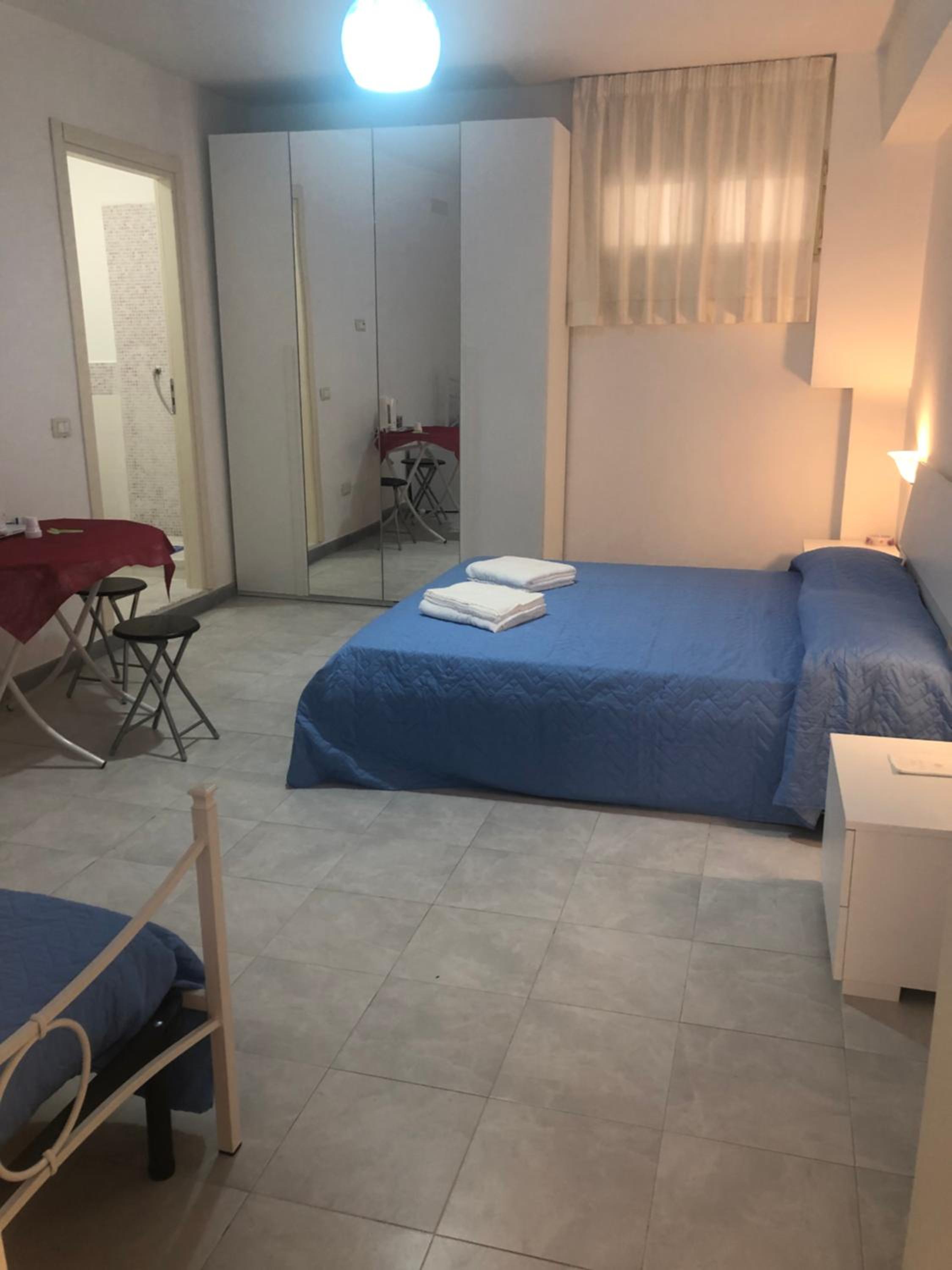 Double Room with Extra Bed - Photo 19