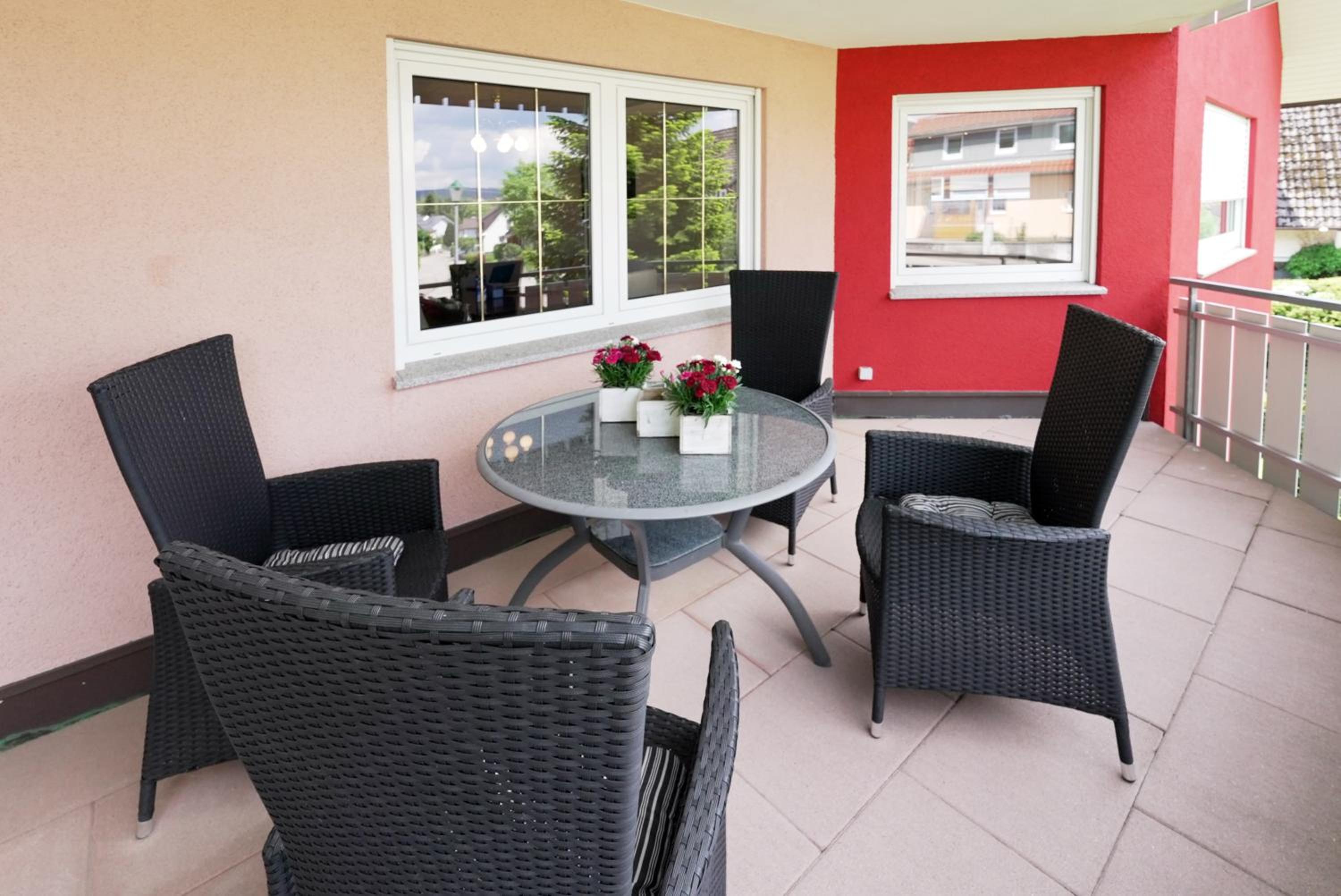 Apartment with Balcony photo 2