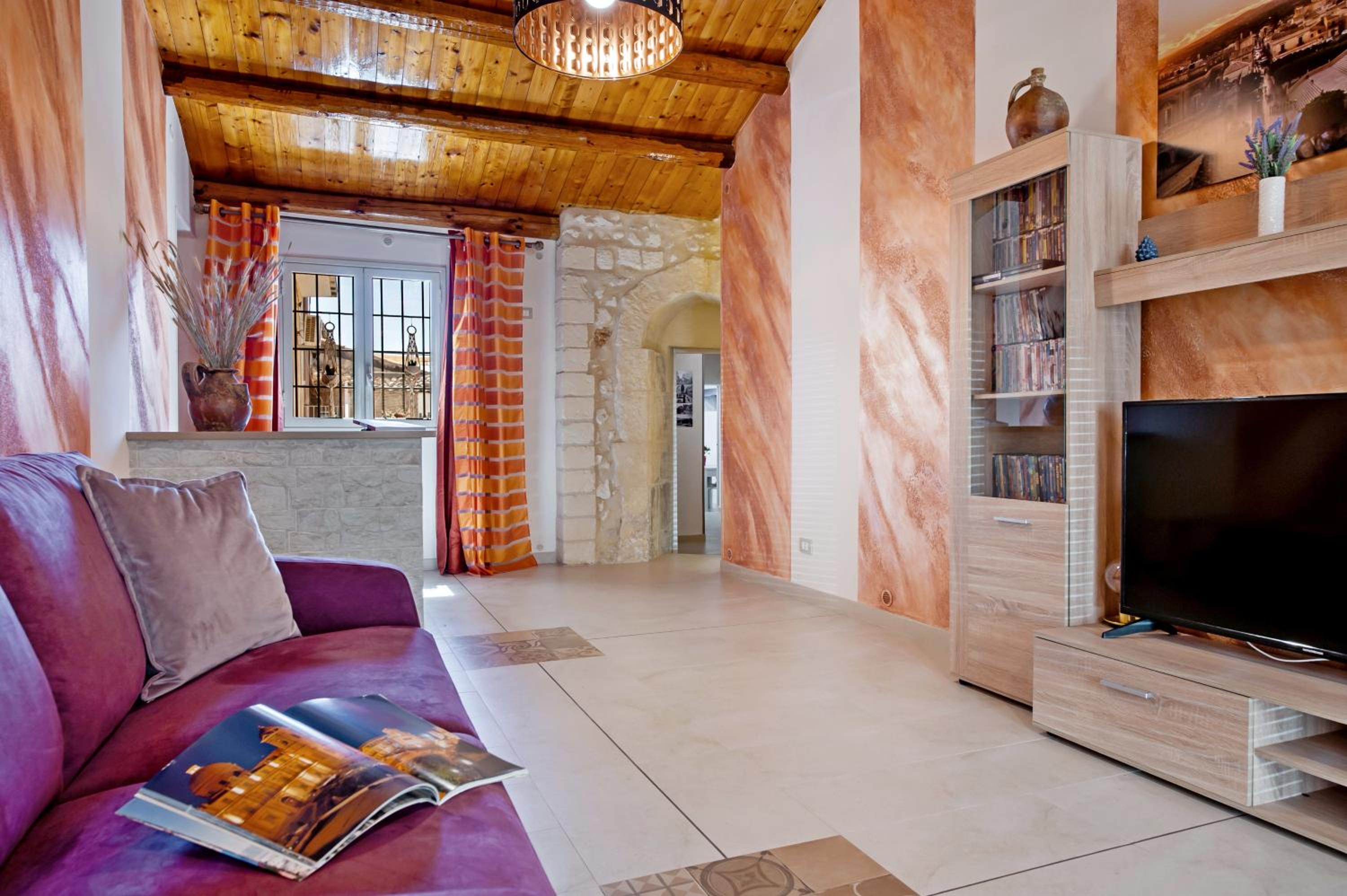 One-Bedroom Apartment - Photo 16
