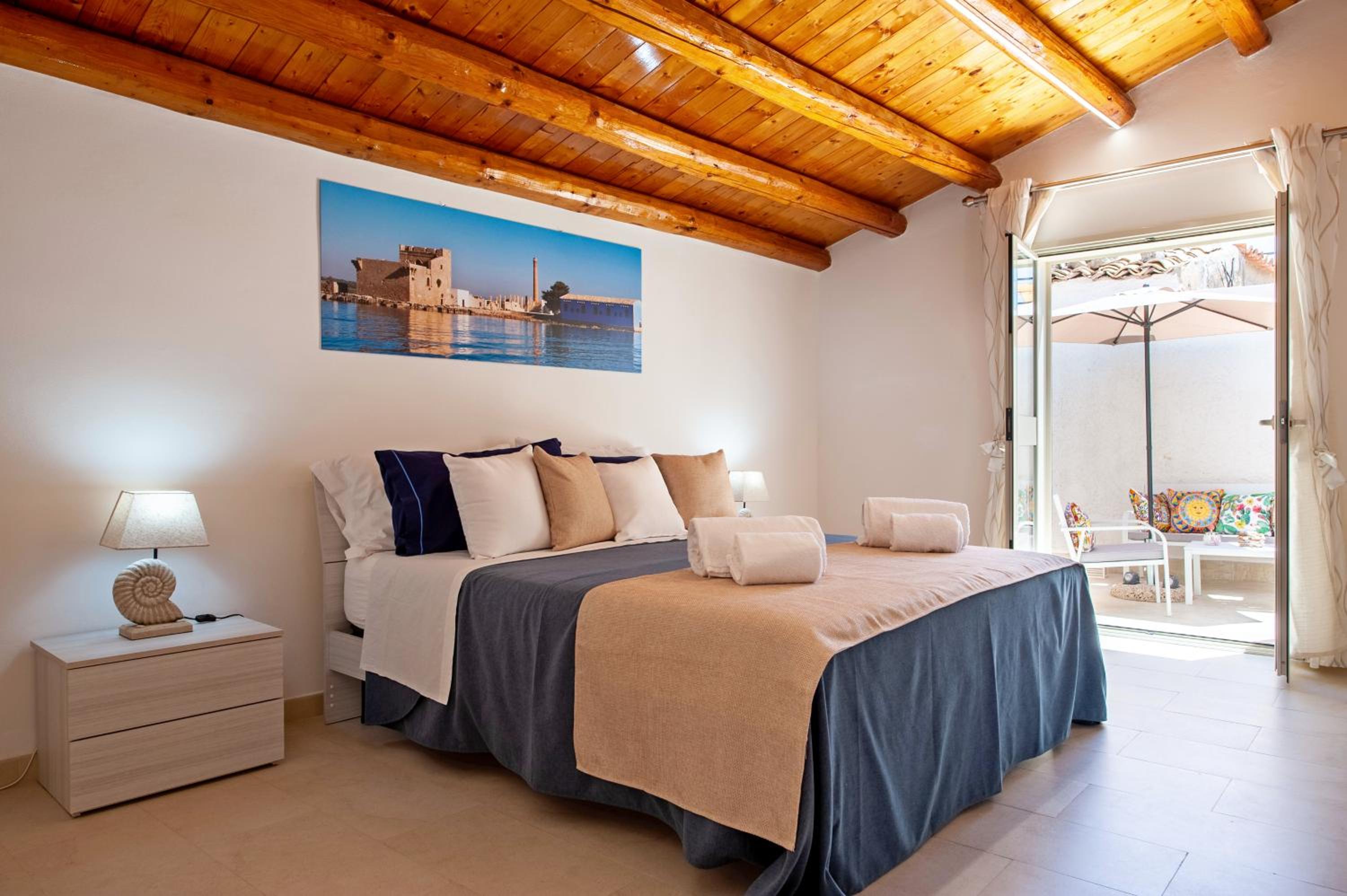 One-Bedroom Apartment - Photo 7
