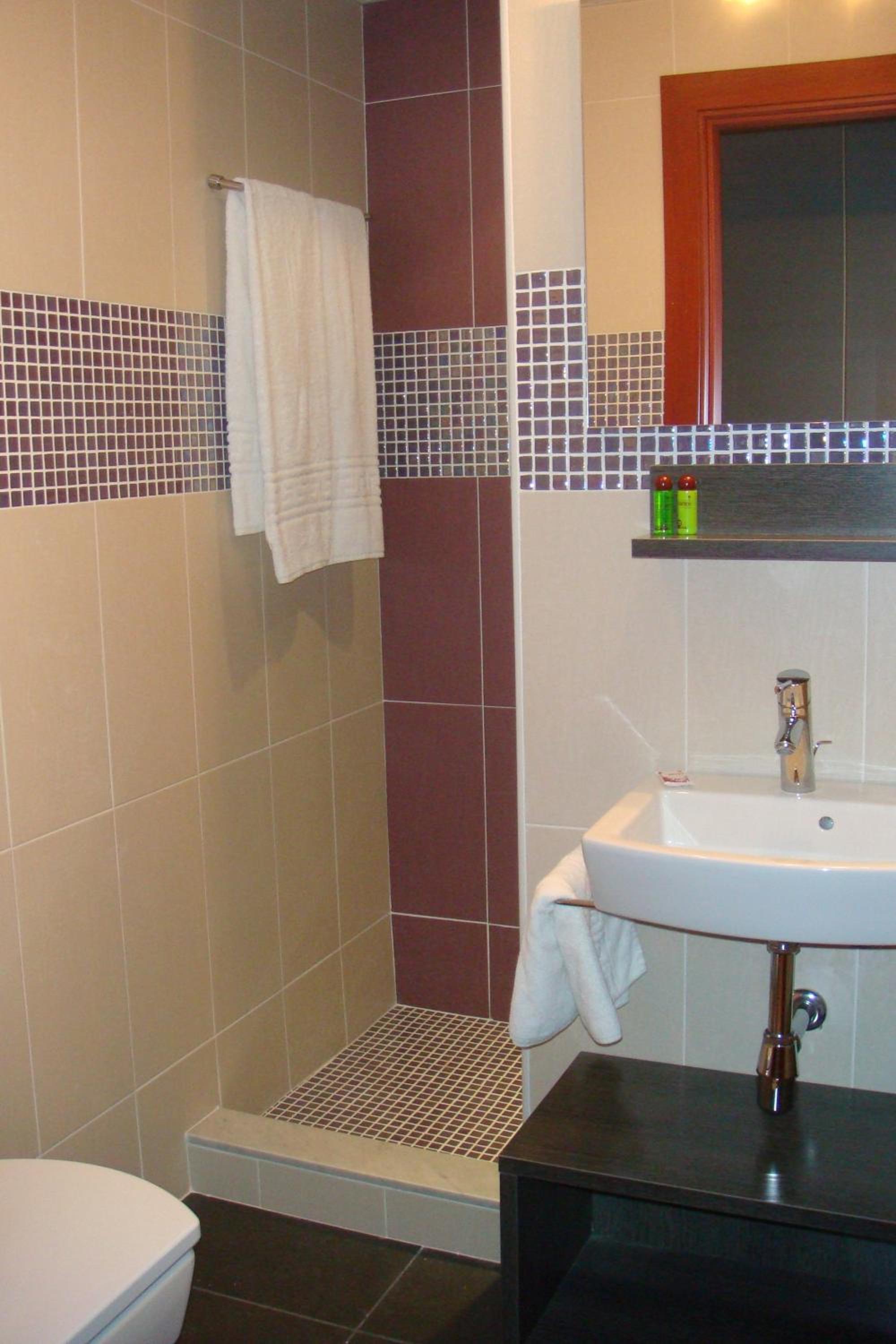 Studio (2 Adults) - Photo 8