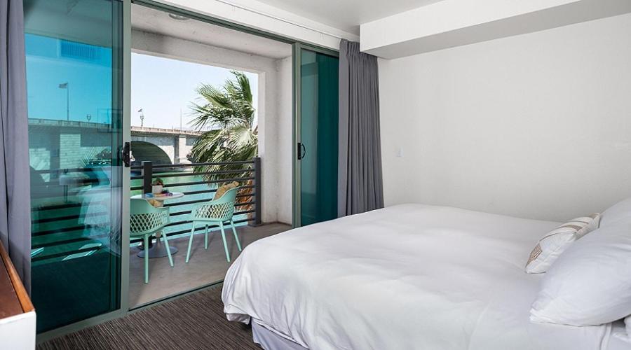 Luxury King Room - Photo 1