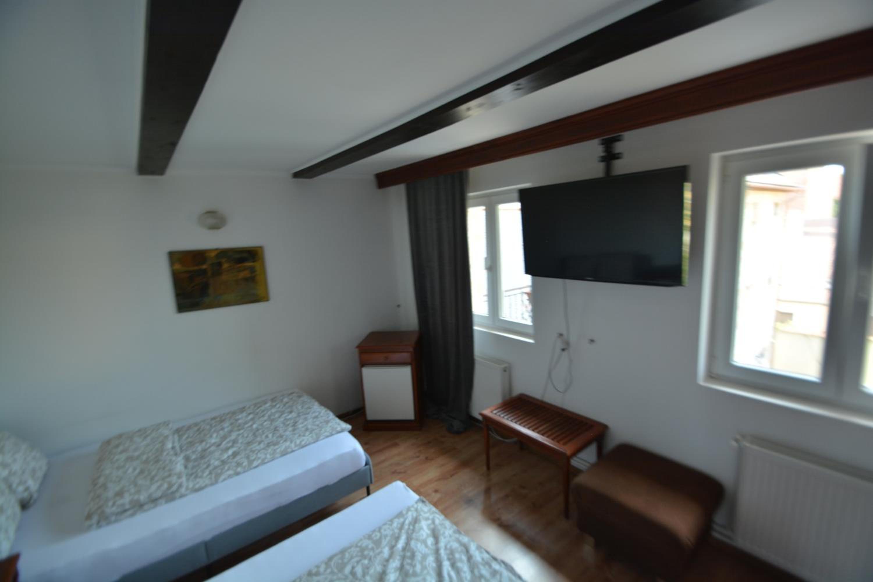 Twin Room with Garden View - Photo 1