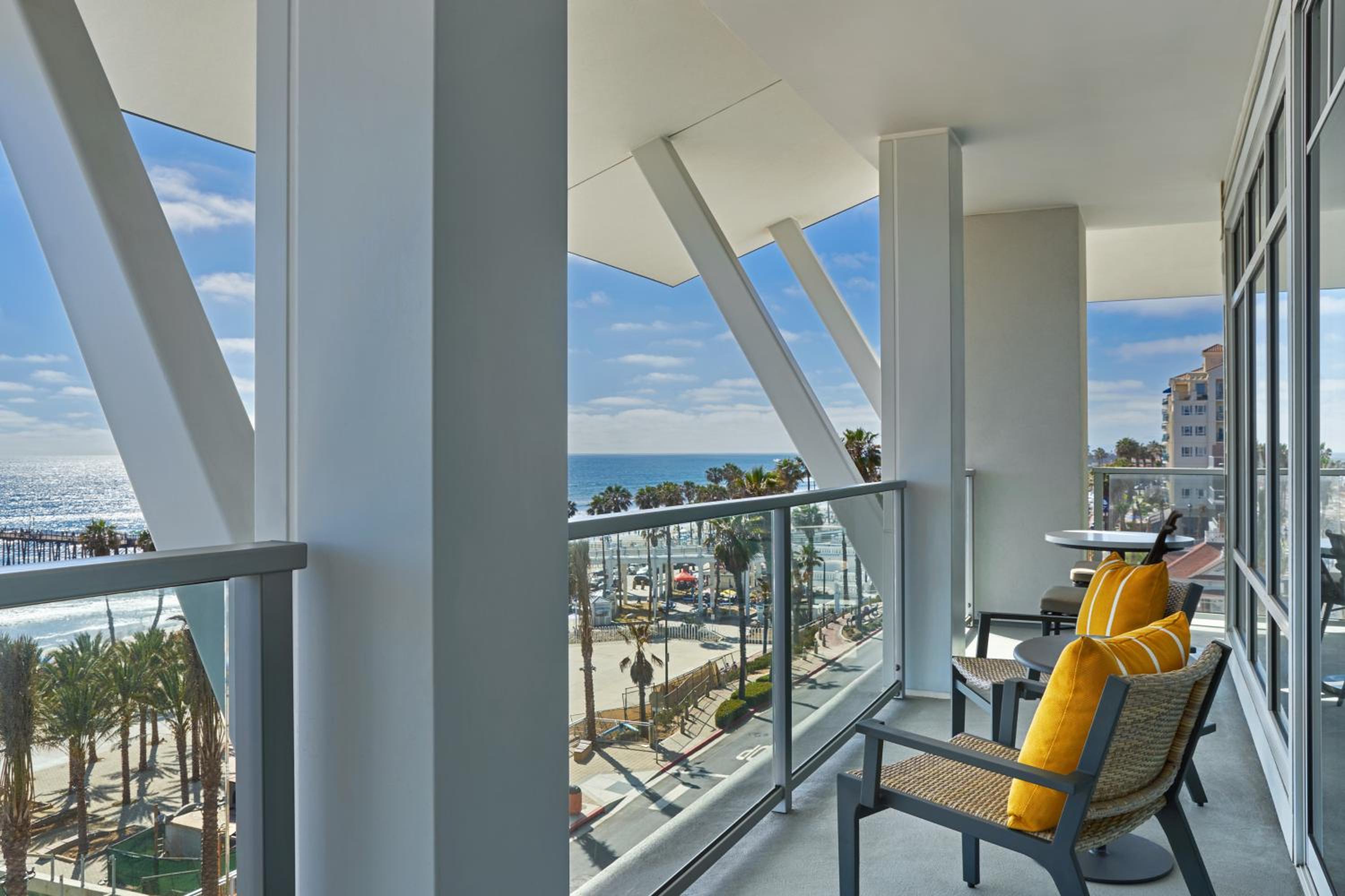 Oceanfront One-Bedroom Suite