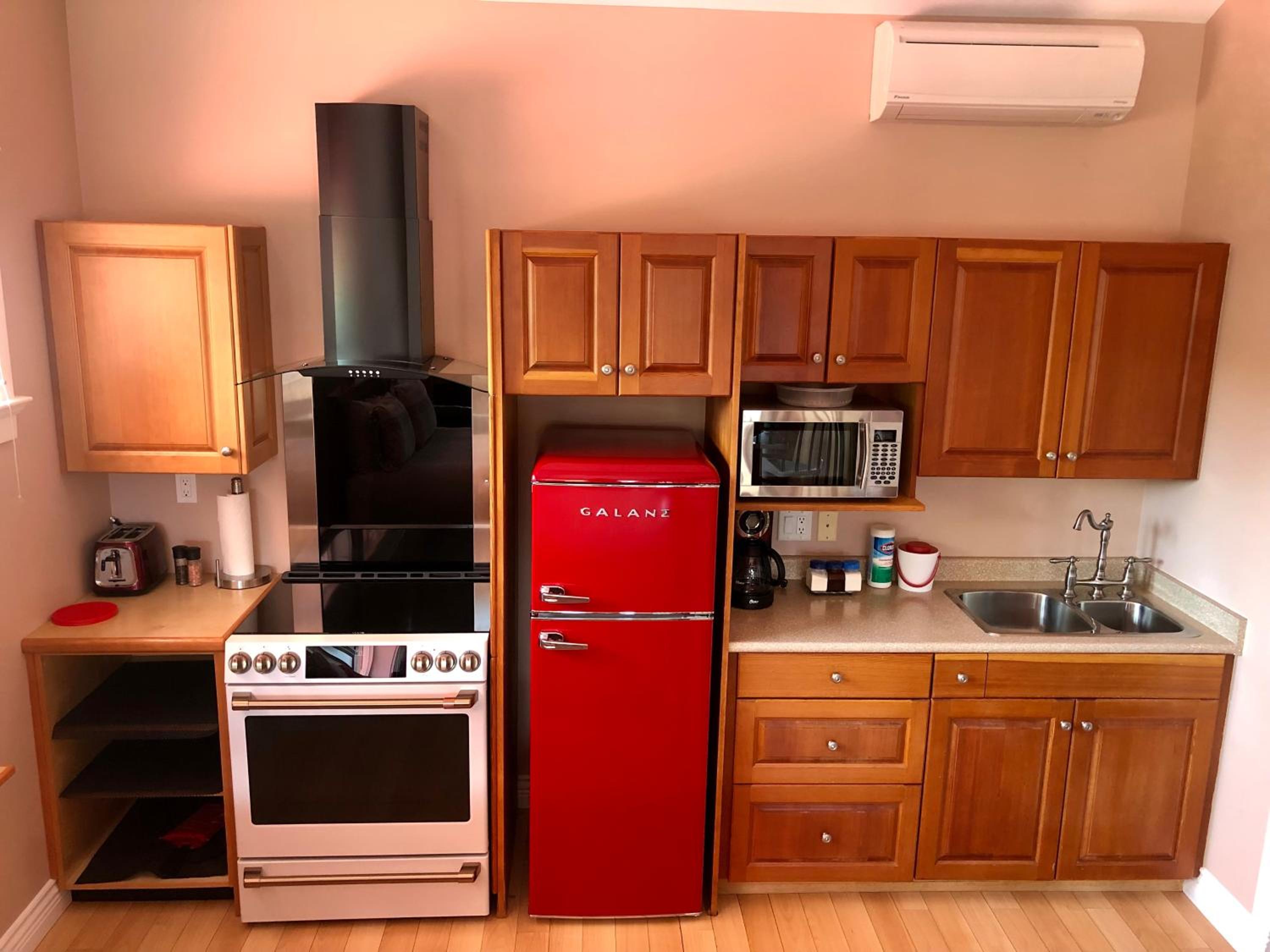 Family Ocean Lagoon Condo w/Loft, Kitchen photo 2