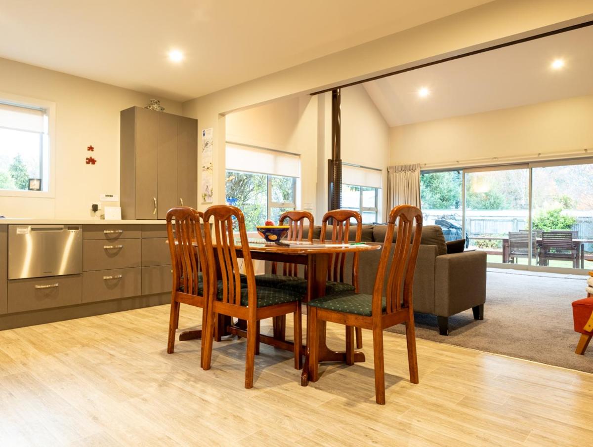 Three-Bedroom Vacation Home photo 3