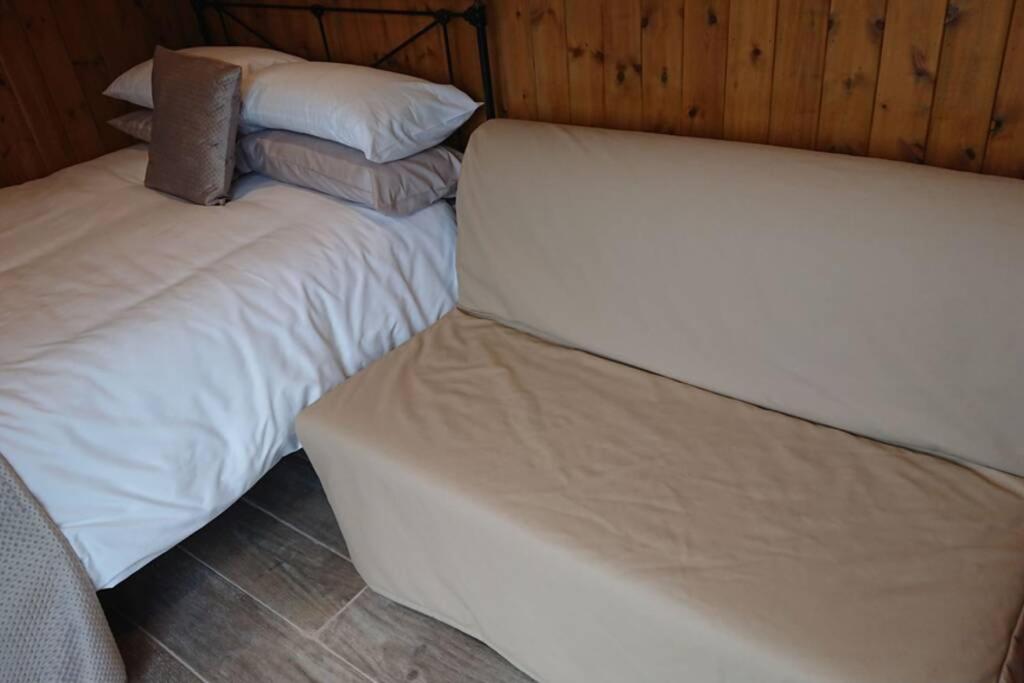 One-Bedroom House - Photo 12