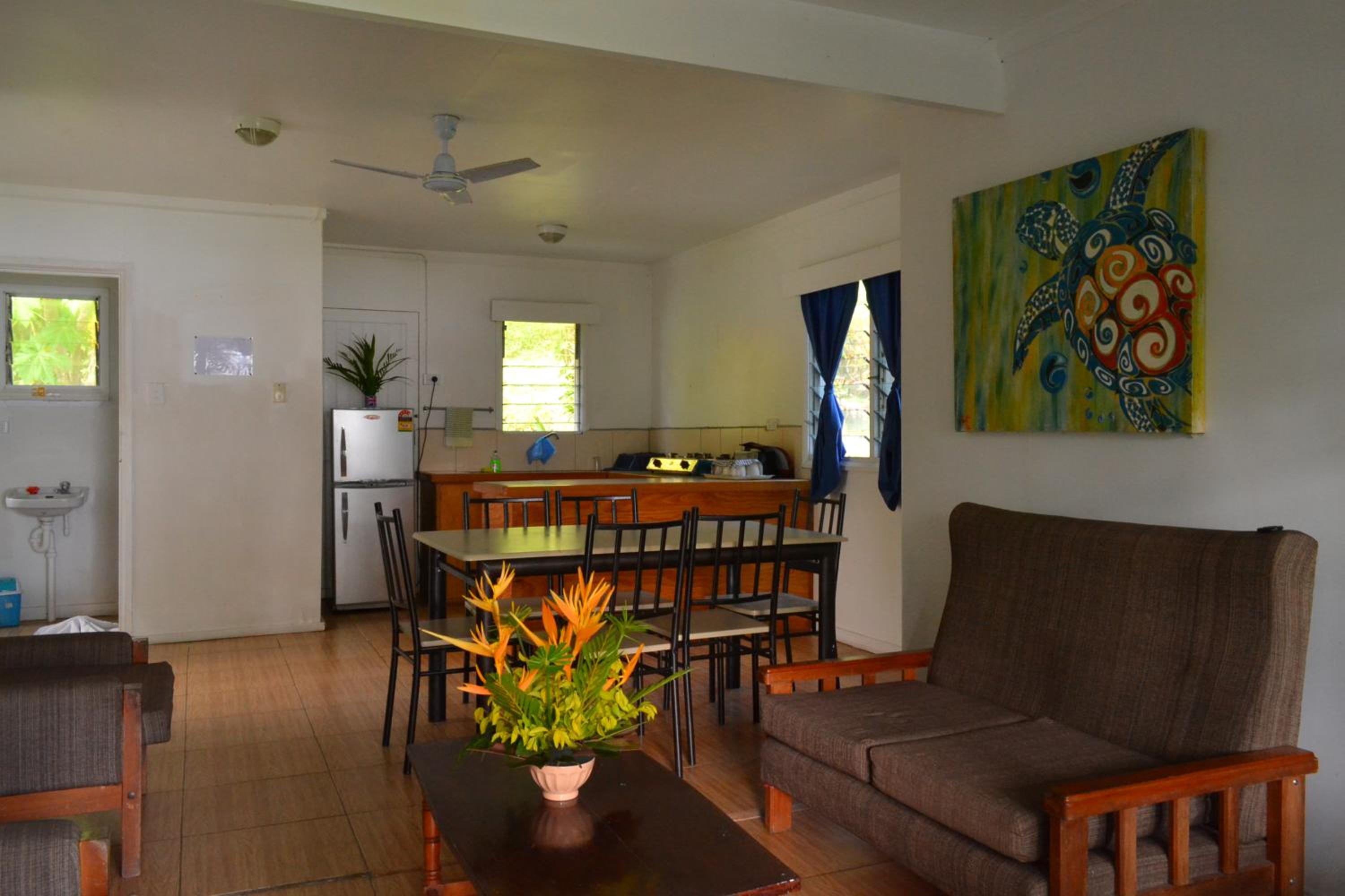Three-Bedroom House photo 2