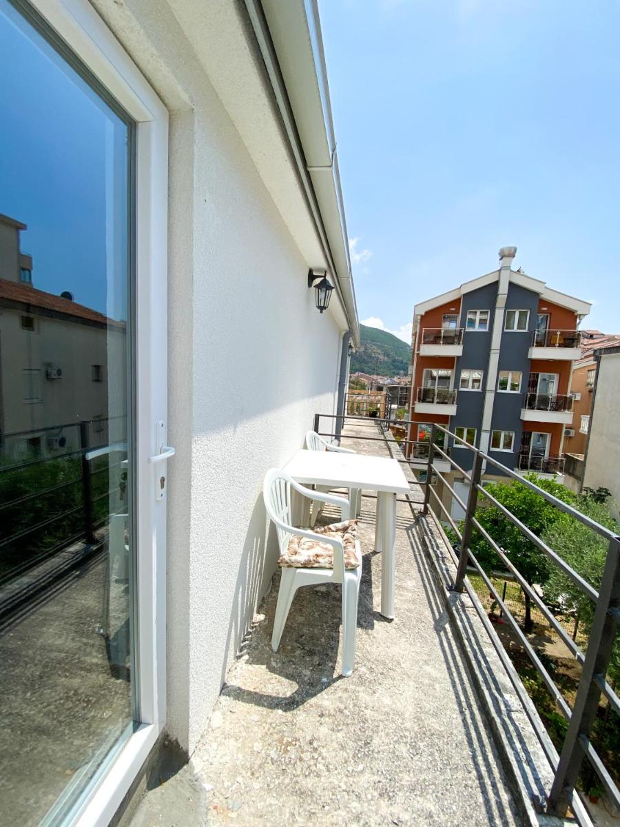 Apartment with Terrace