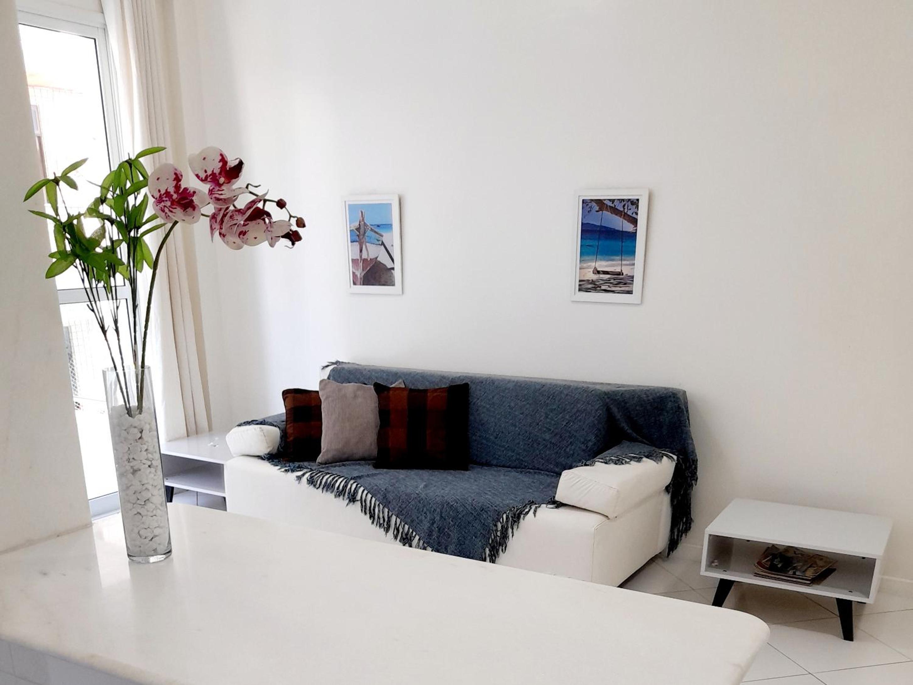 Apartment with Balcony - Photo 15